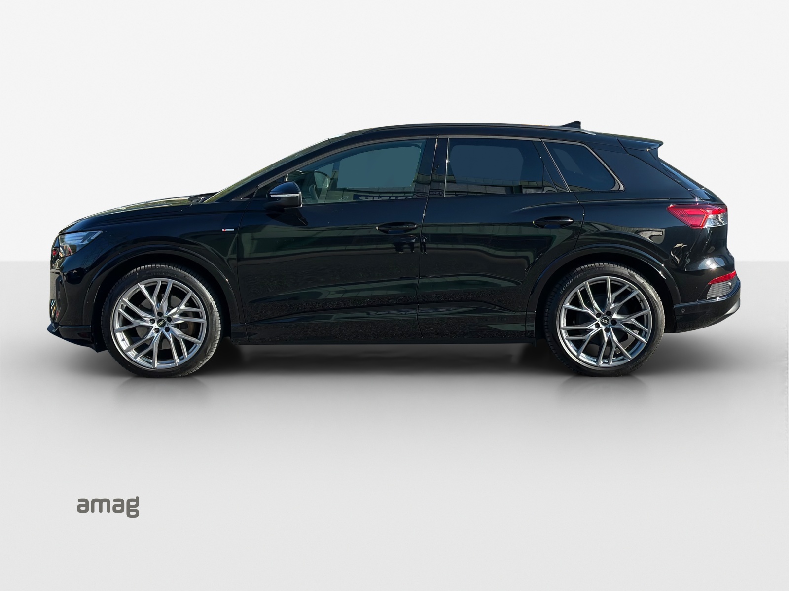AUDI Q4 e-tron 50 quattro-image-1