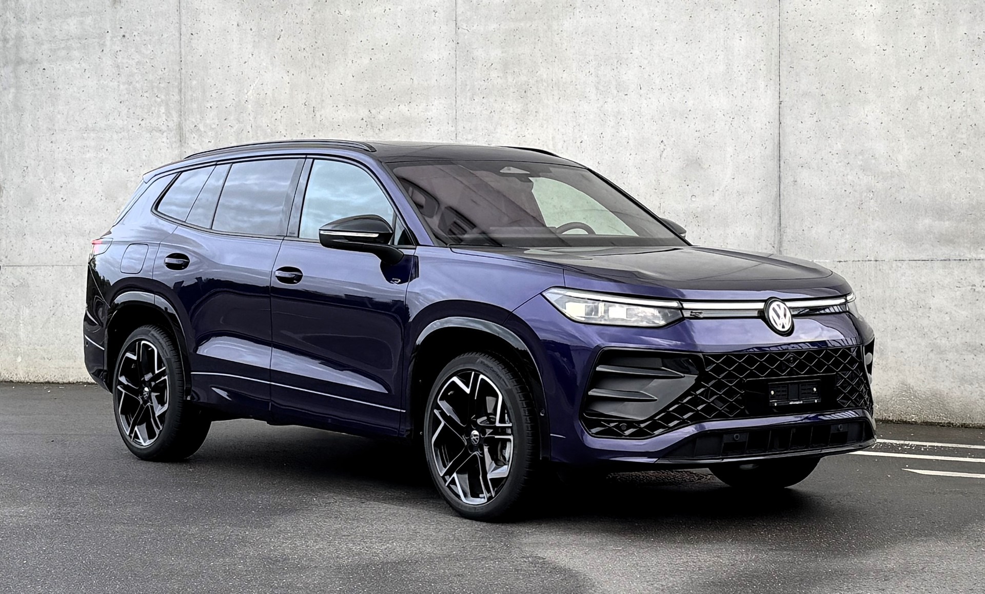VW Tayron 1.5 TSI evo2 eHybrid R-Line DSG mit Herstellergarantie | Vollausstattung | wie neu-image-0