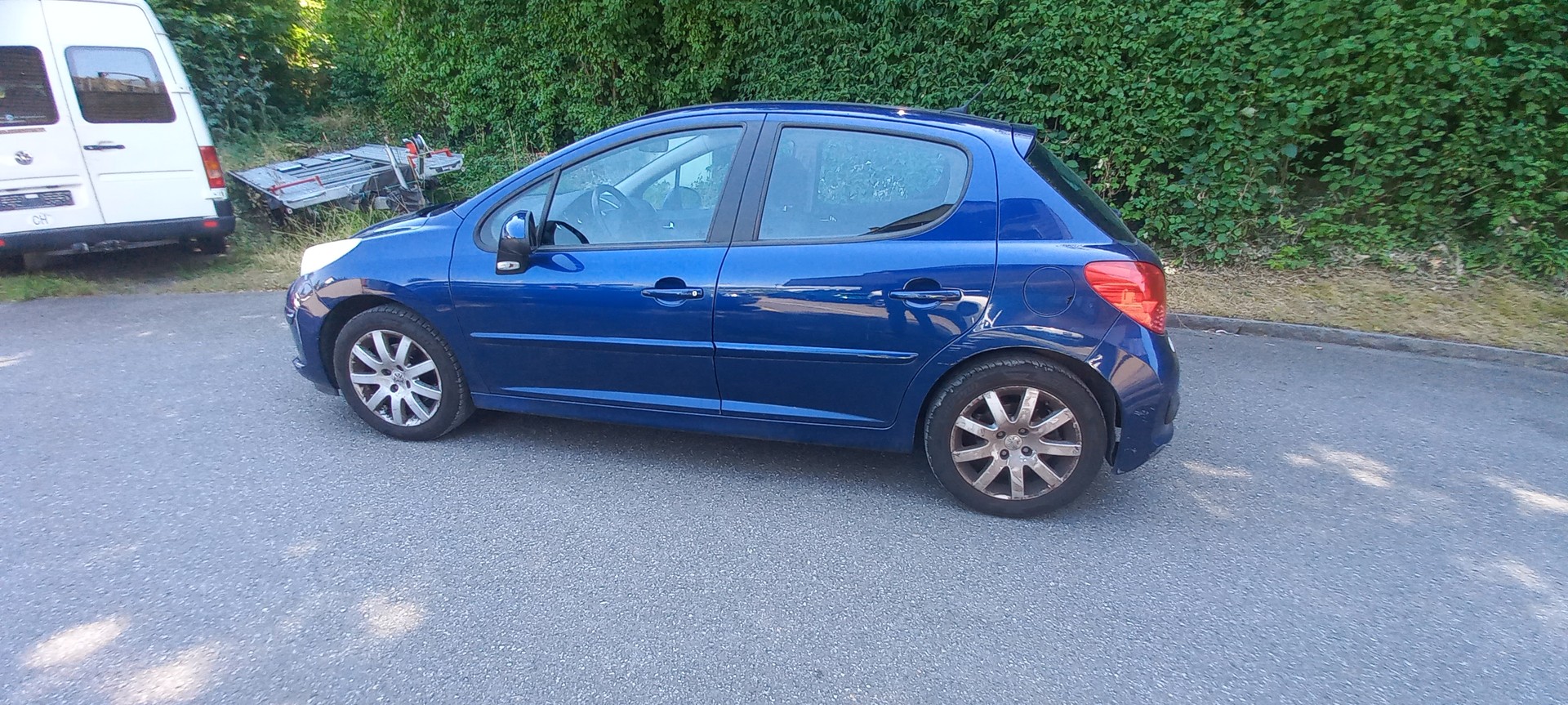 PEUGEOT 207 1.6 16V XS-image-5