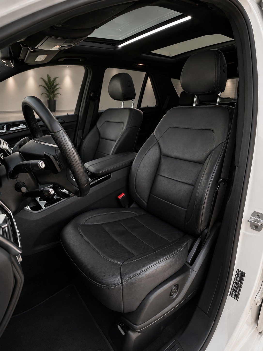 MERCEDES-BENZ GLE 350 d | 1.Hand | CH-Fahrzeug | Designo Diamantweiss | AMG Line | KEYLESS-GO | AHK | 360° Kamera | Softclose**-image-10