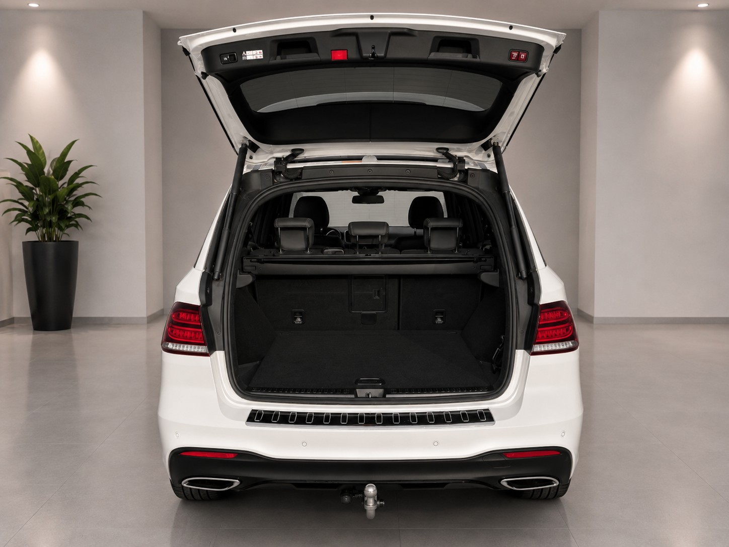 MERCEDES-BENZ GLE 350 d | 1.Hand | CH-Fahrzeug | Designo Diamantweiss | AMG Line | KEYLESS-GO | AHK | 360° Kamera | Softclose**-image-6