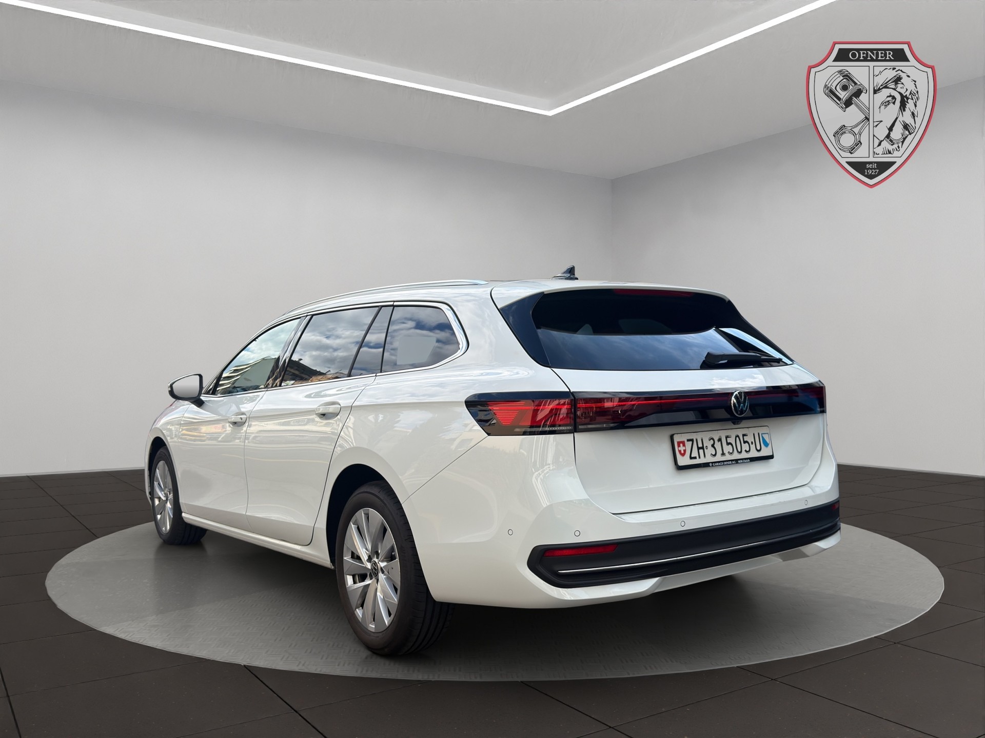 VW Passat Variant 2.0 TDI evo Business 4 Motion DSG-image-4