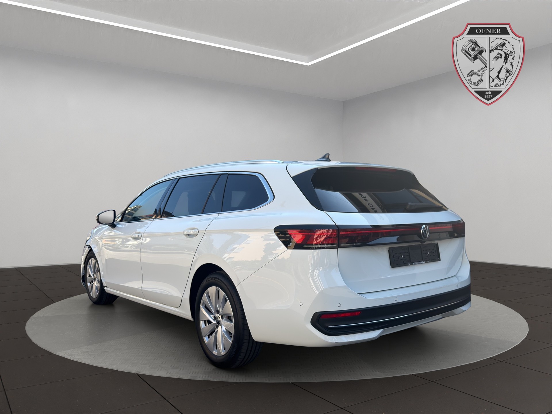 VW Passat Variant 2.0 TDI evo Business 4 Motion DSG-image-4
