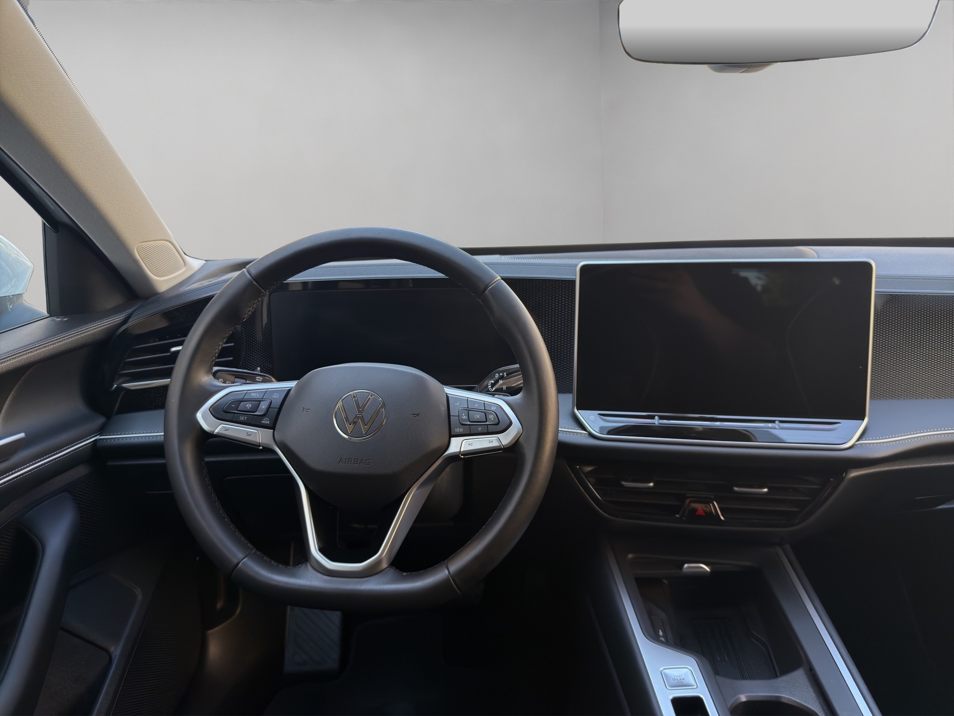 VW Passat Variant 2.0 TDI evo Business 4 Motion DSG-image-8