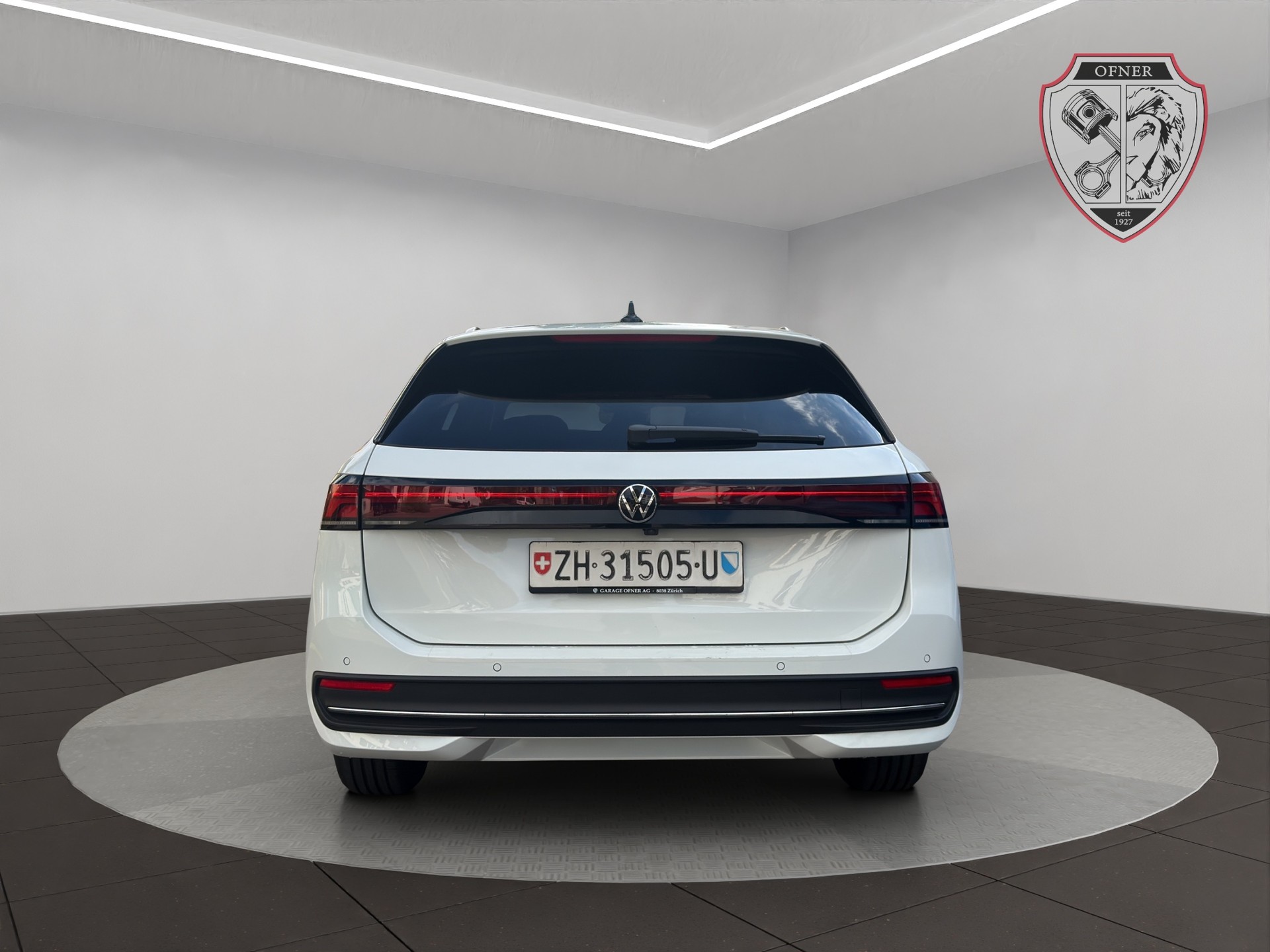 VW Passat Variant 2.0 TDI evo Business 4 Motion DSG-image-6