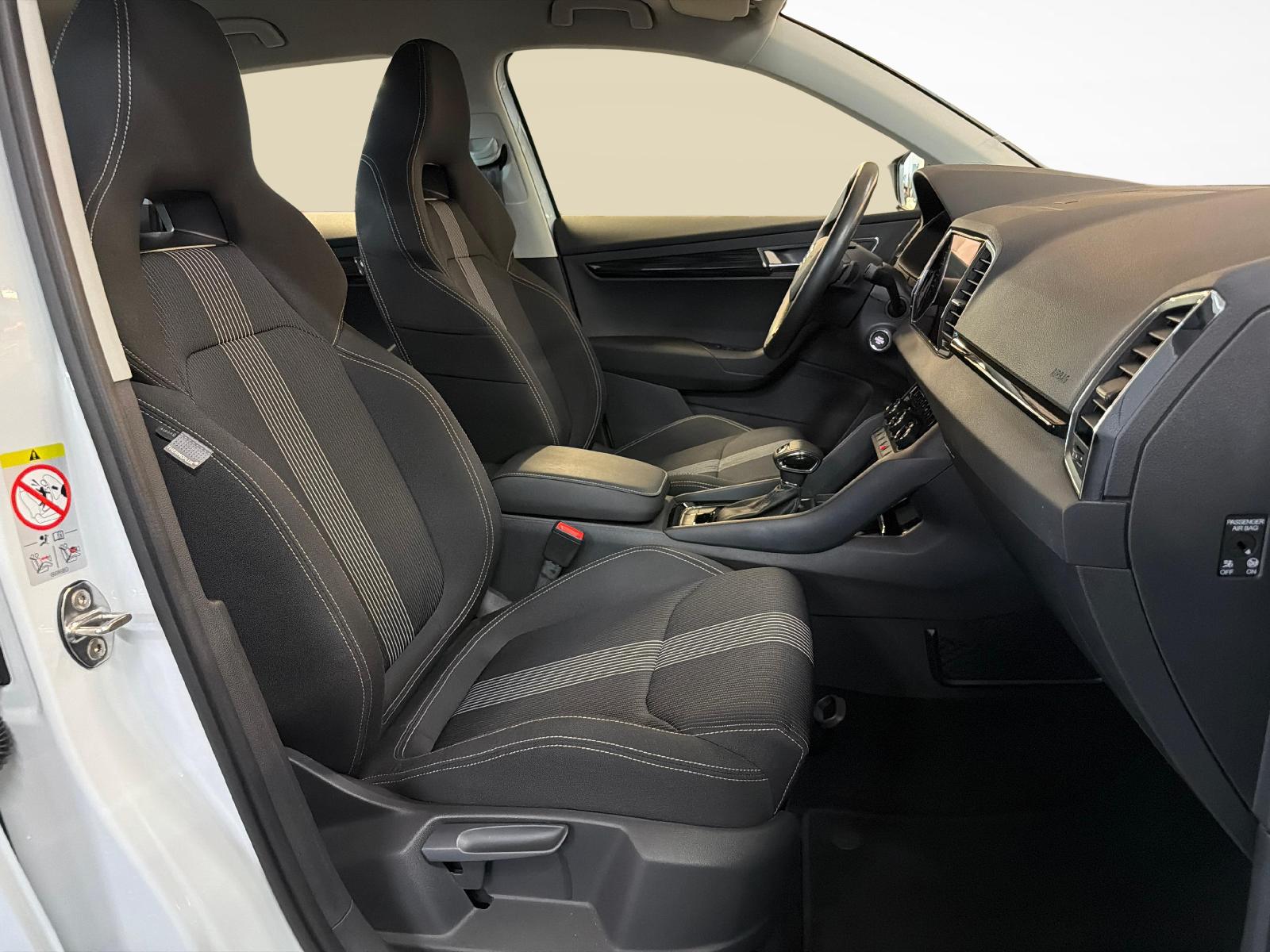 SKODA Karoq 2.0 TDI Style 4x4 DSG-image-9