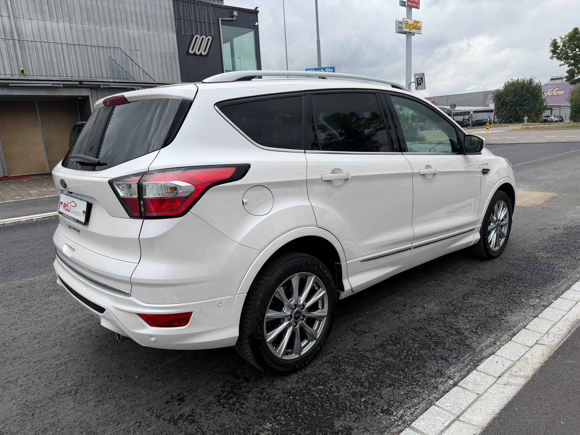 FORD Kuga 2.0 TDCi Vignale 4WD PowerShift-image-4