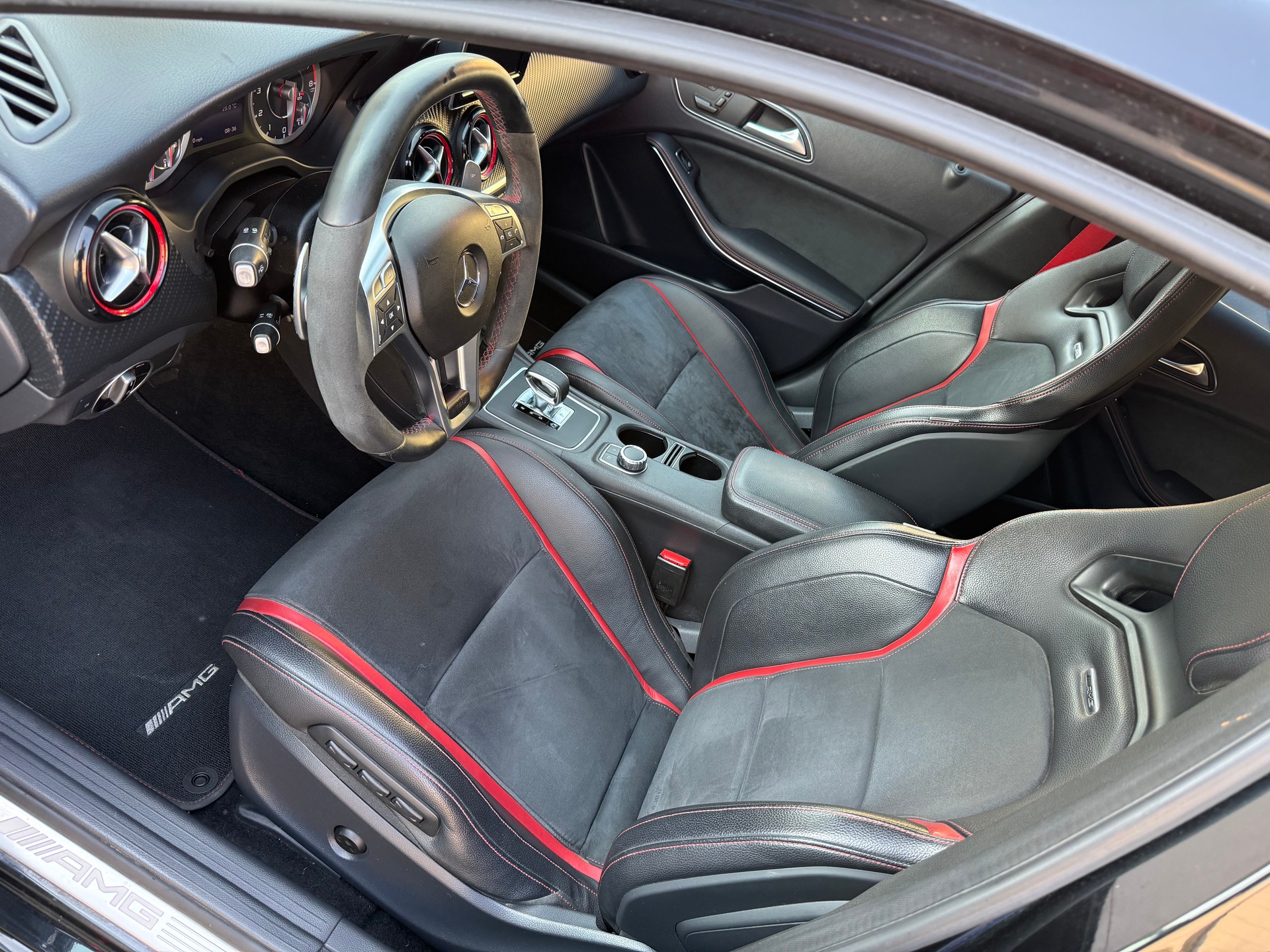 MERCEDES-BENZ A 45 AMG 4Matic Speedshift 7G-DCT-image-9