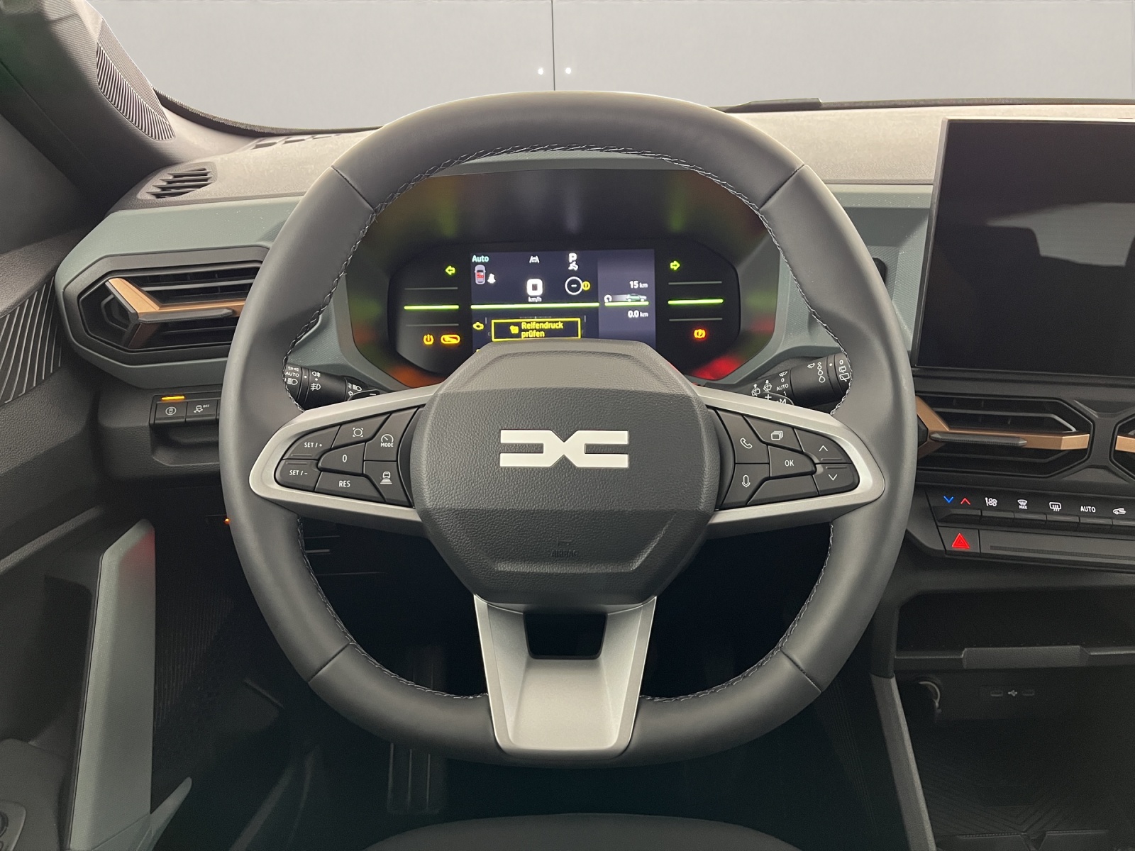 DACIA Duster 1.2 Hybrid Extreme 4WD-image-9