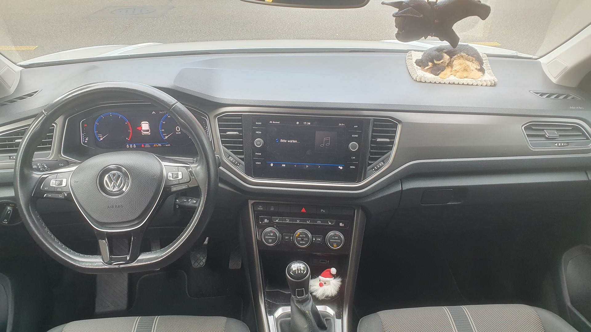 VW 1.5 TSI Advance-image-5
