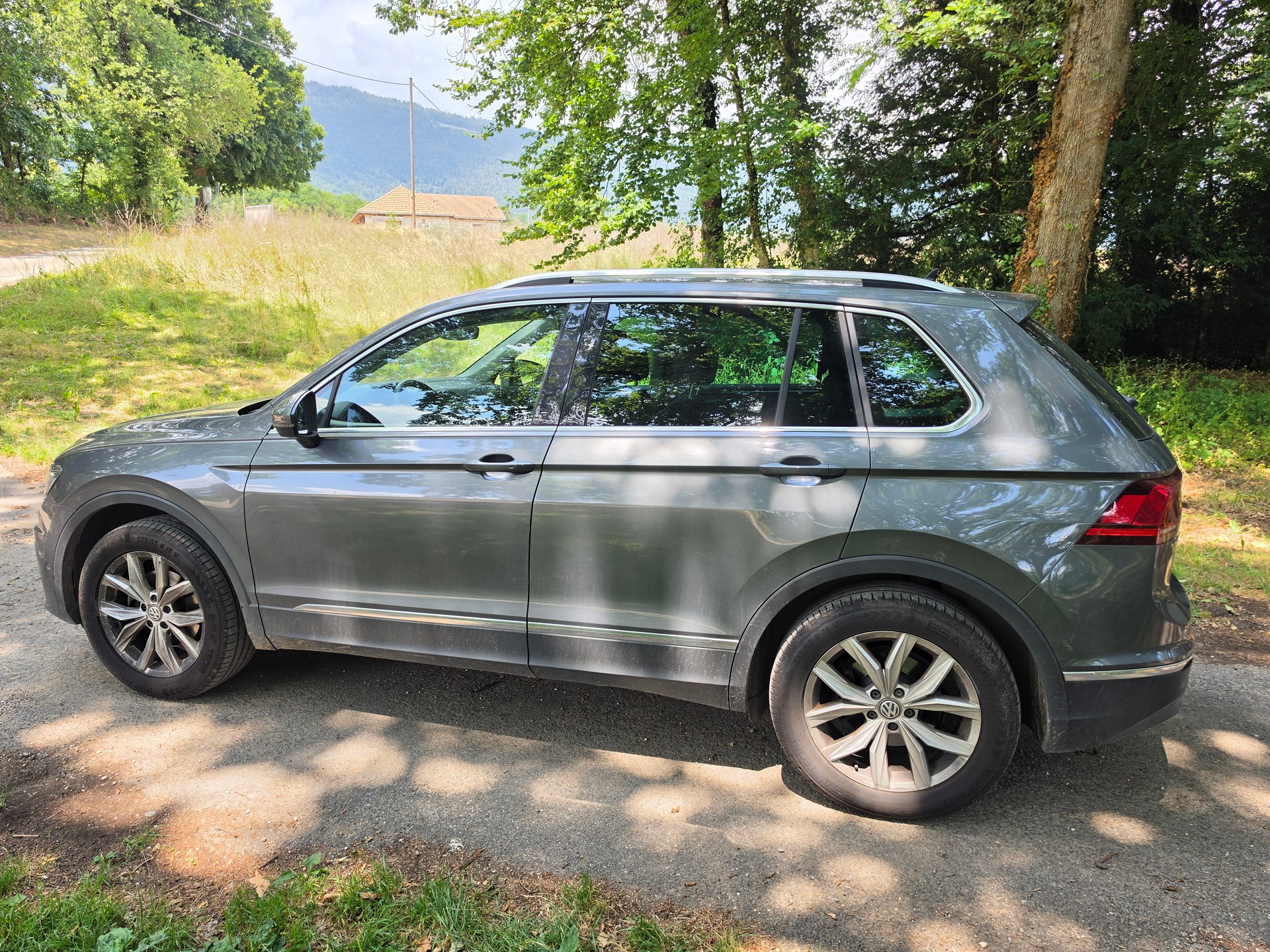 VW Tiguan 2.0 TDI SCR Highline 4Motion DSG-image-8