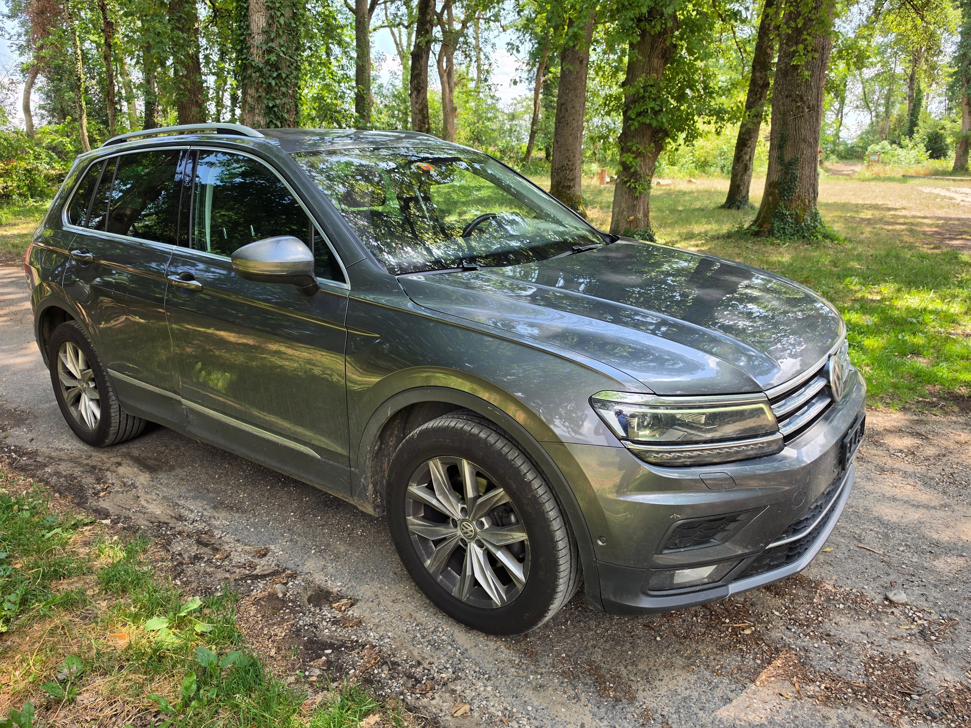 VW Tiguan 2.0 TDI SCR Highline 4Motion DSG-image-3