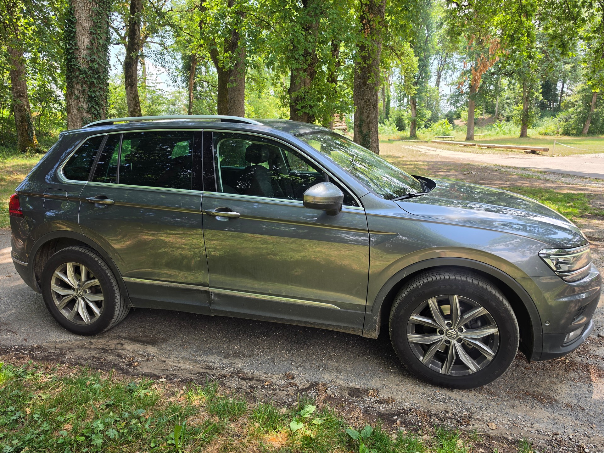 VW Tiguan 2.0 TDI SCR Highline 4Motion DSG-image-4