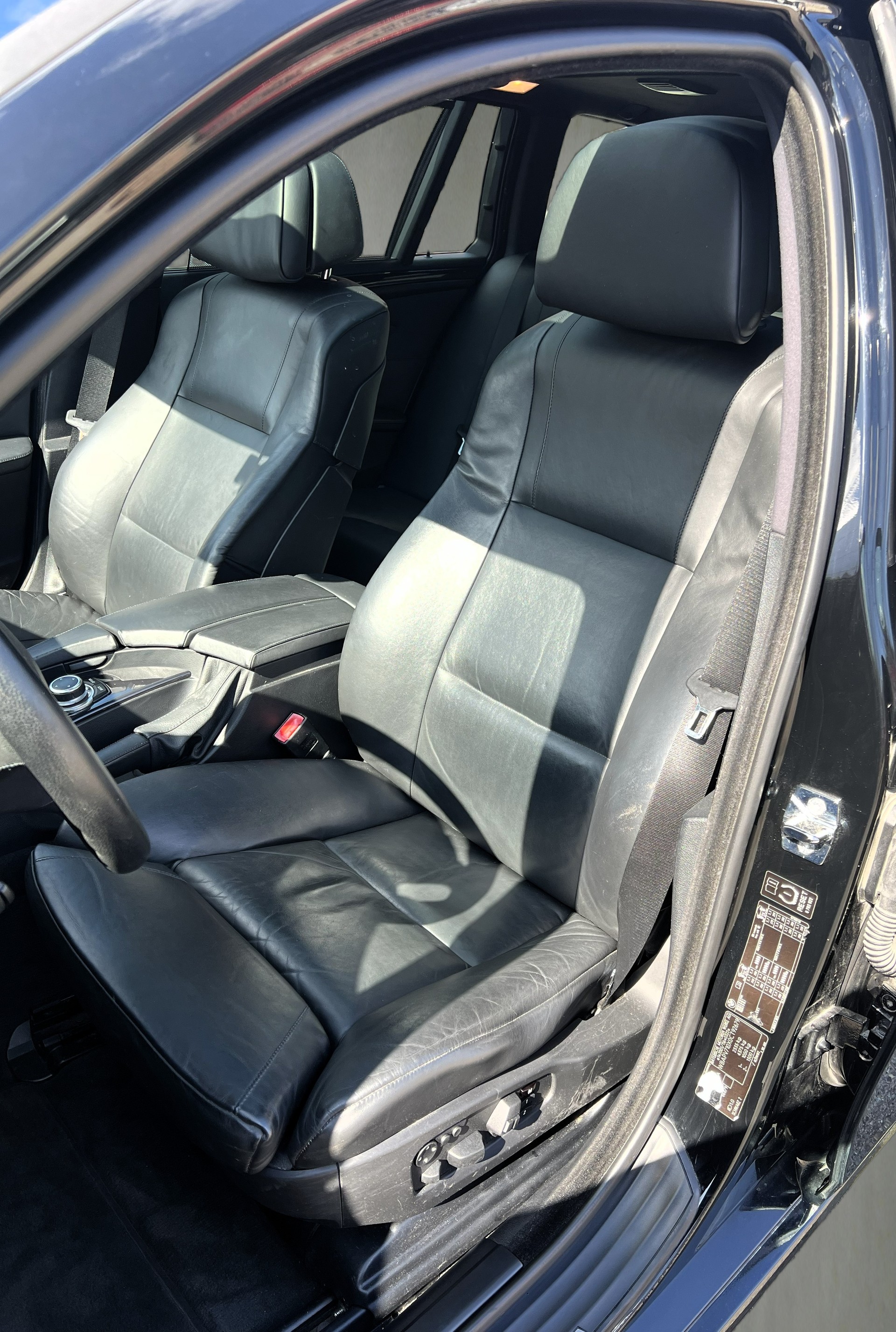 BMW 530xi Touring Steptronic-image-13