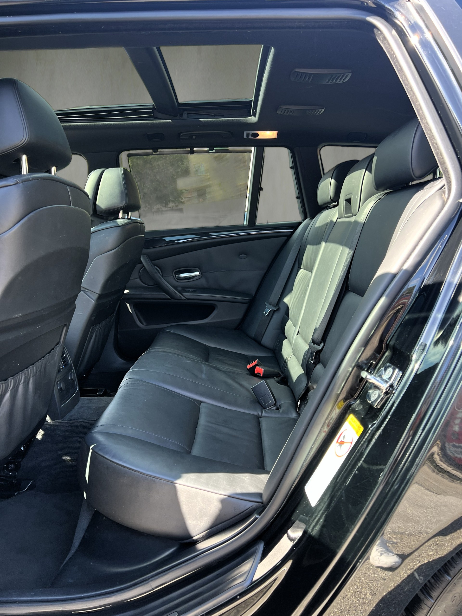 BMW 530xi Touring Steptronic-image-10