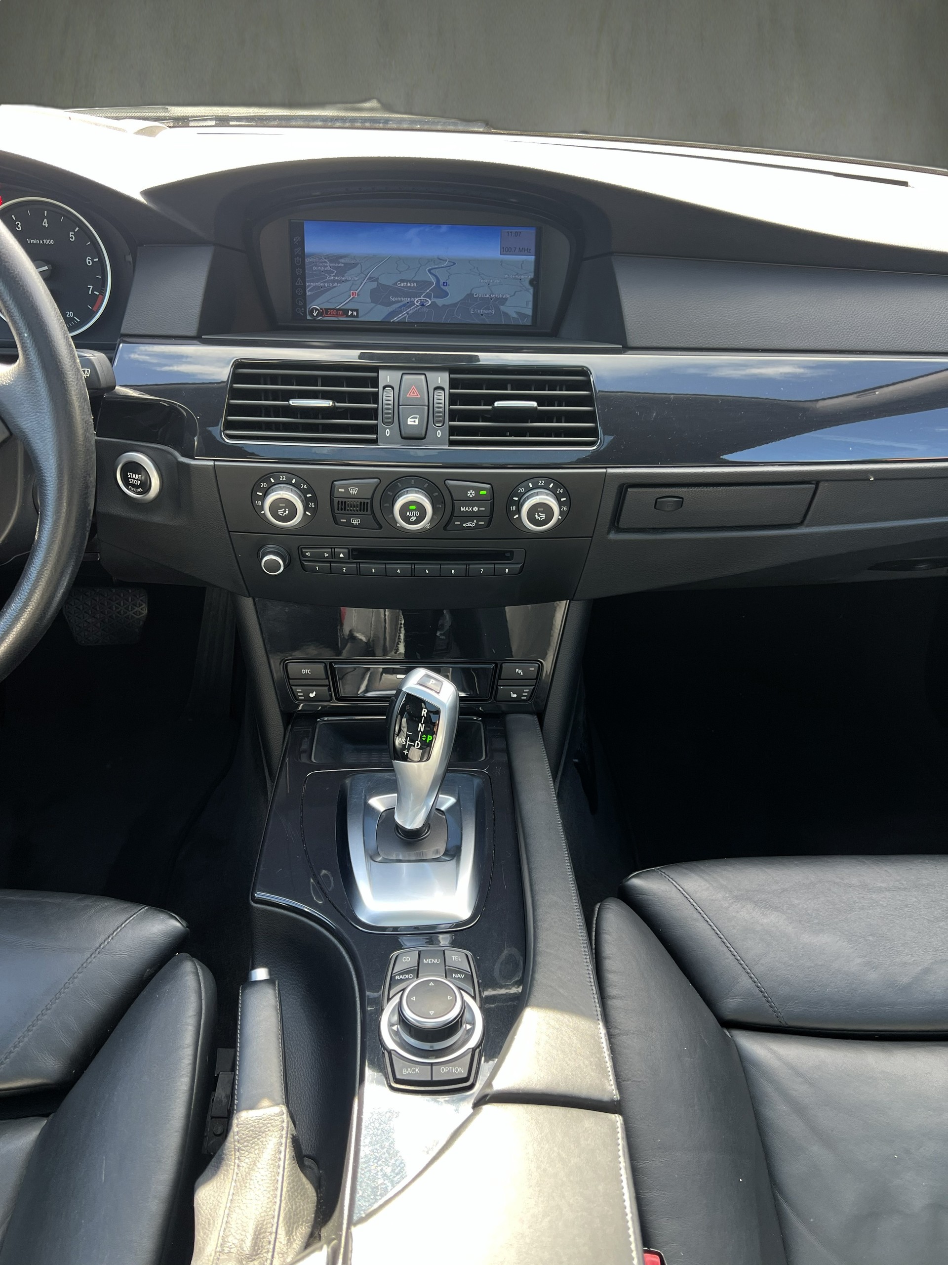 BMW 530xi Touring Steptronic-image-18