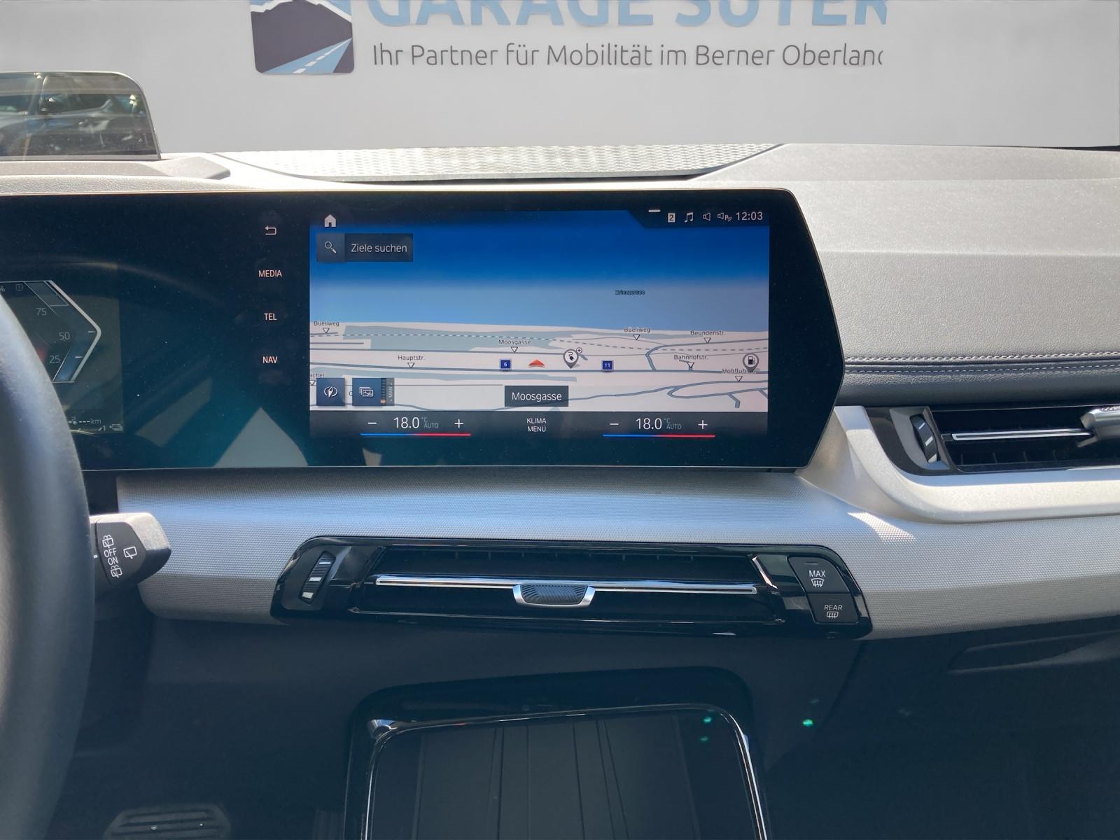 BMW 225e xDrive Active Tourer-image-14