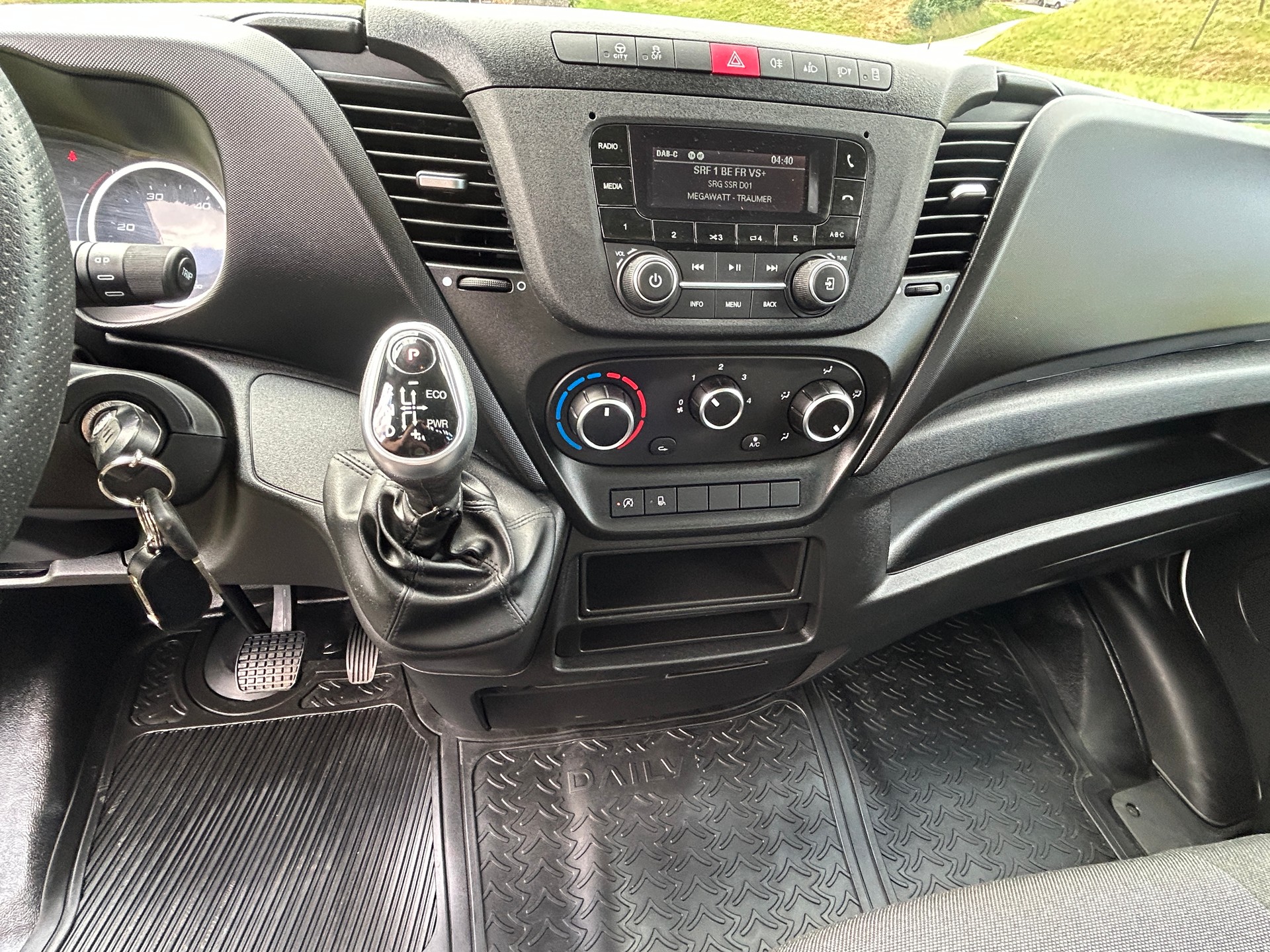 IVECO 35S14 Automat-image-12