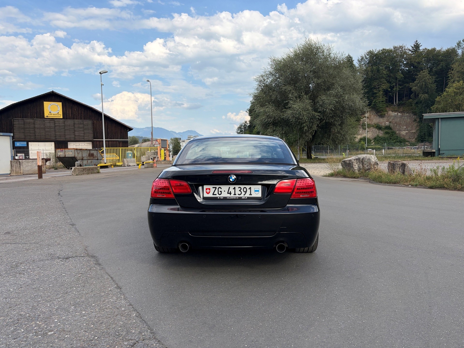 BMW 335i-image-4