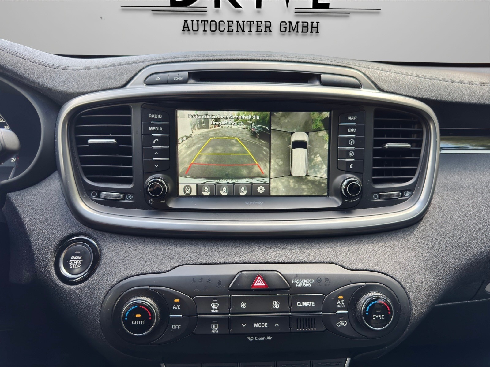 KIA Sorento 2.2 CRDI Style 7P. Automatic *7-Platz*-image-16