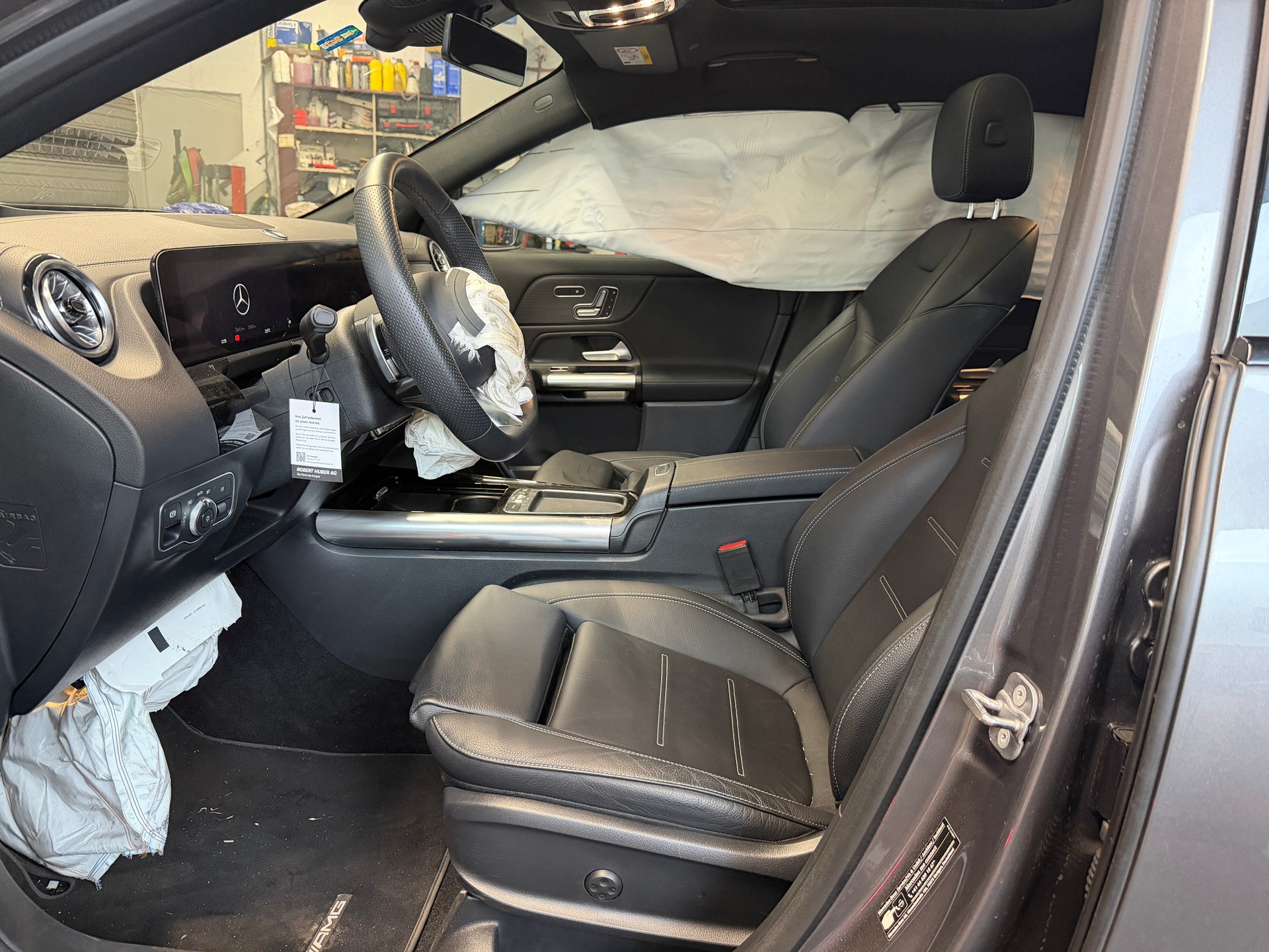 MERCEDES-BENZ GLA 220 d AMG Line 4matic-image-11