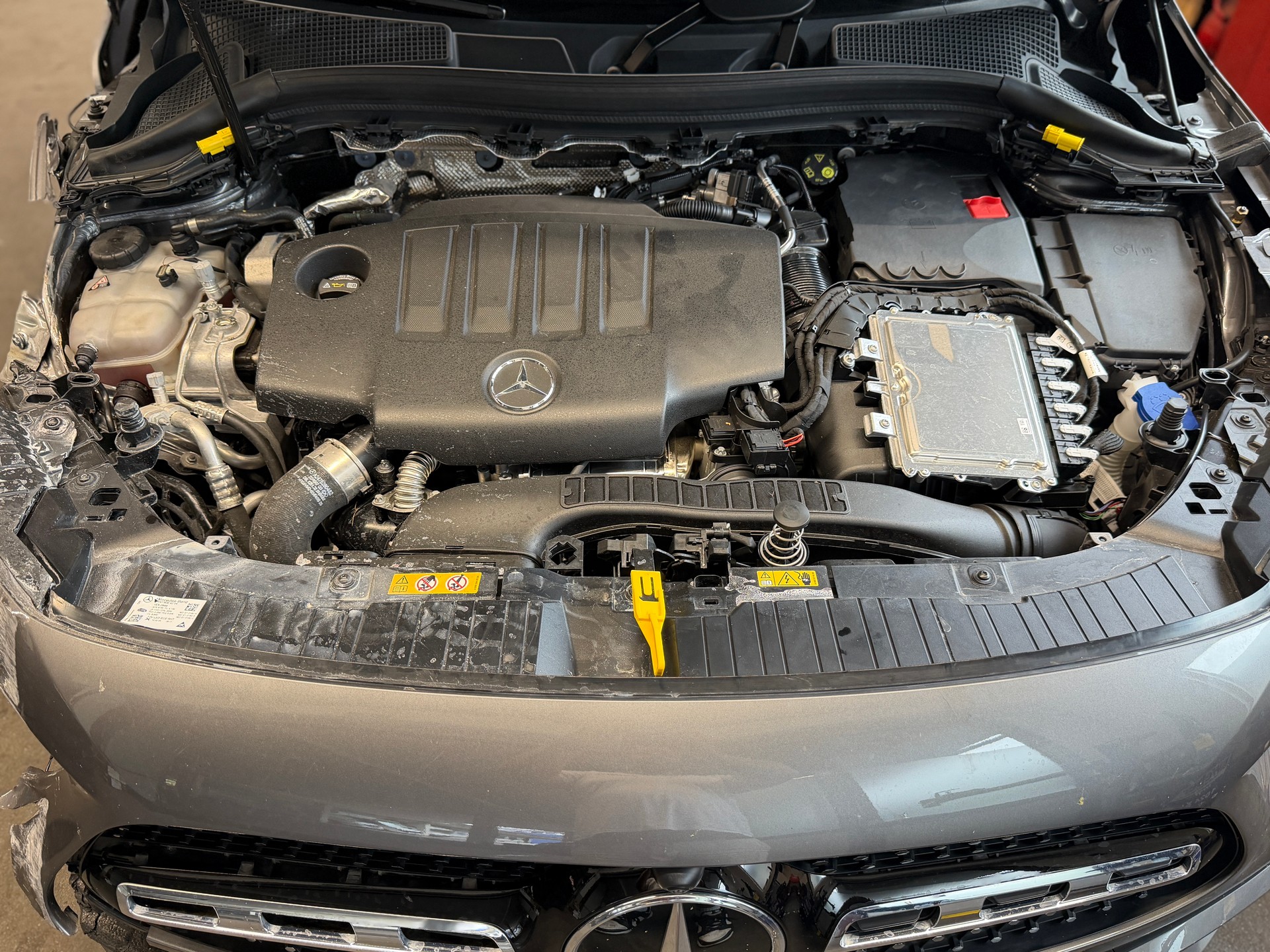 MERCEDES-BENZ GLA 220 d AMG Line 4matic-image-13