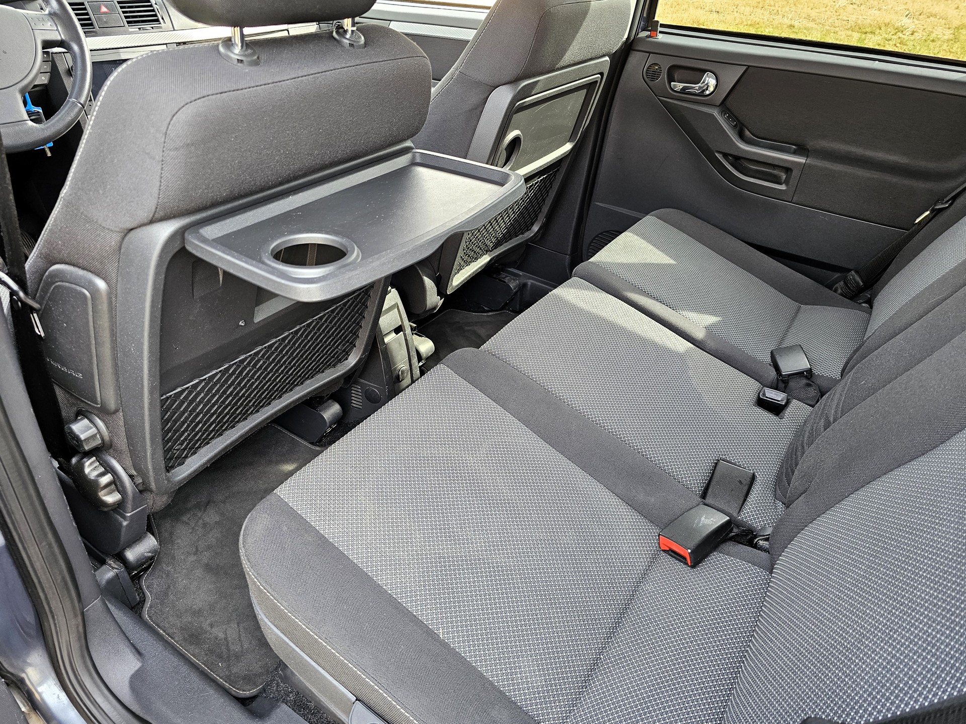 OPEL Meriva 1.8i 16V Cosmo-image-12