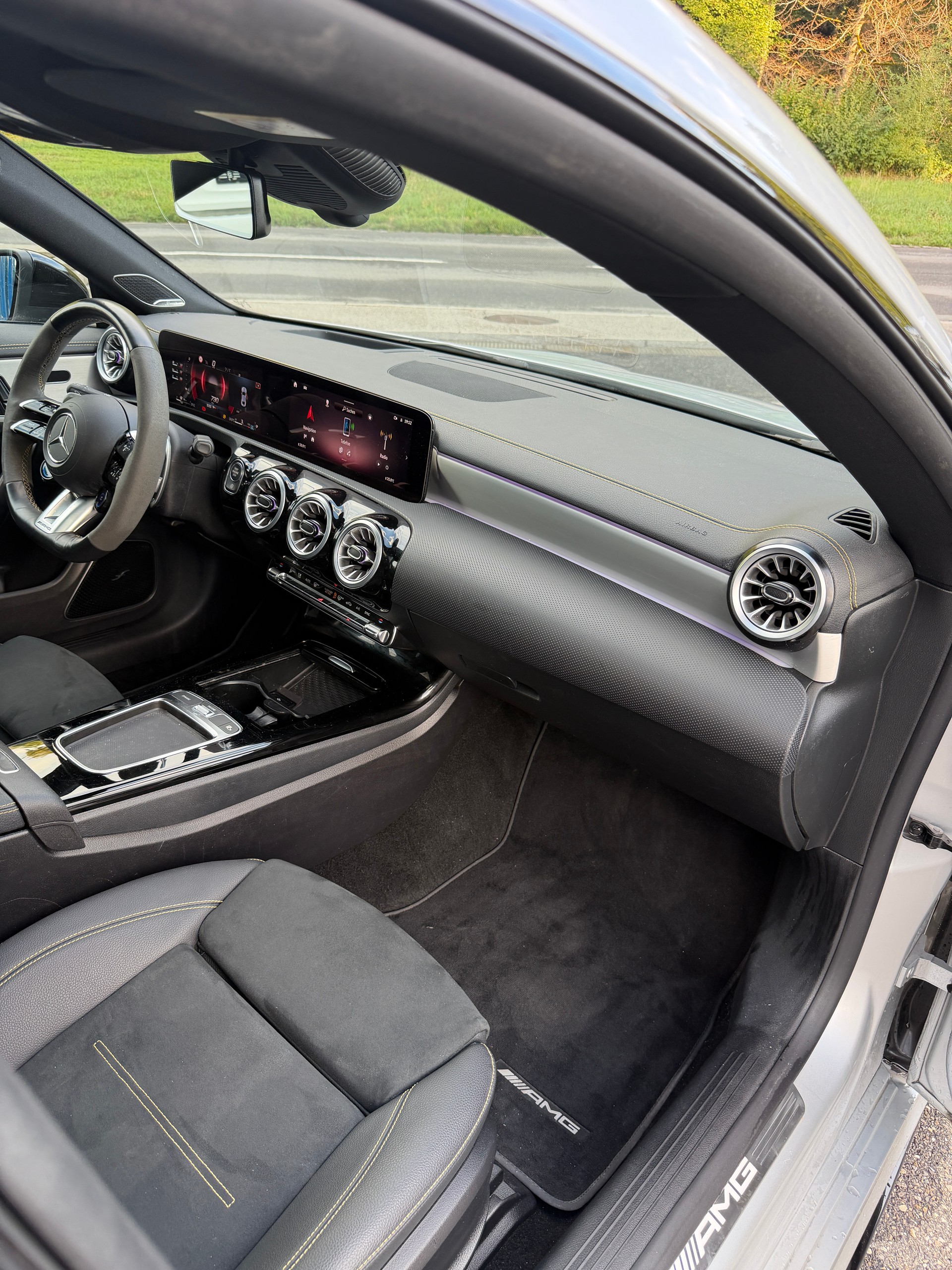 MERCEDES-BENZ CLA 45 S AMG 4Matic+ 8G-DCT-image-9