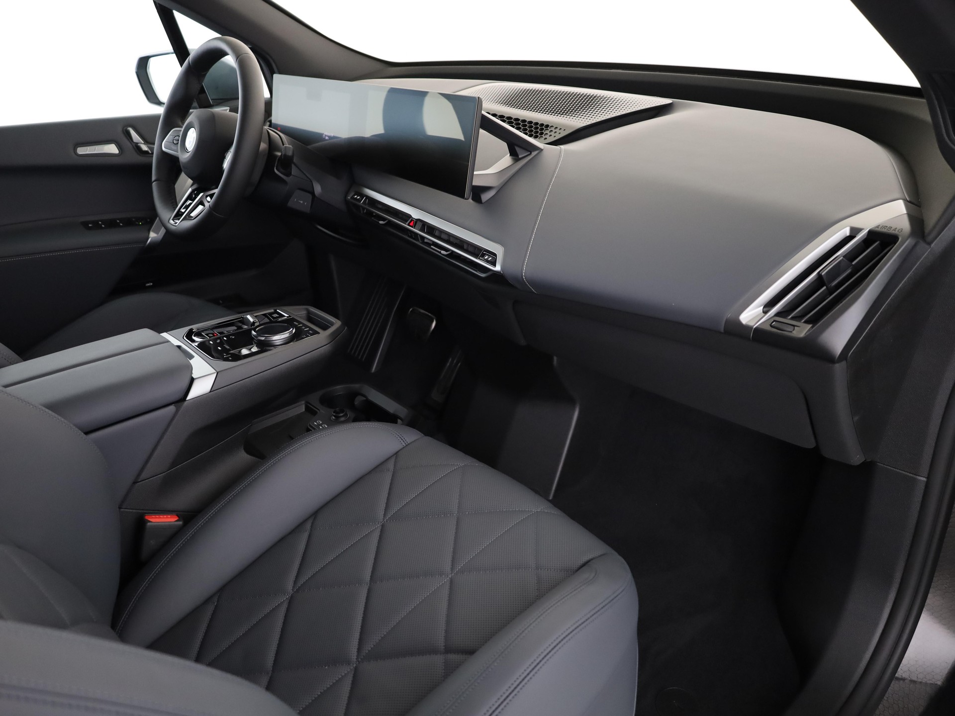 BMW iX xDrive60-image-15