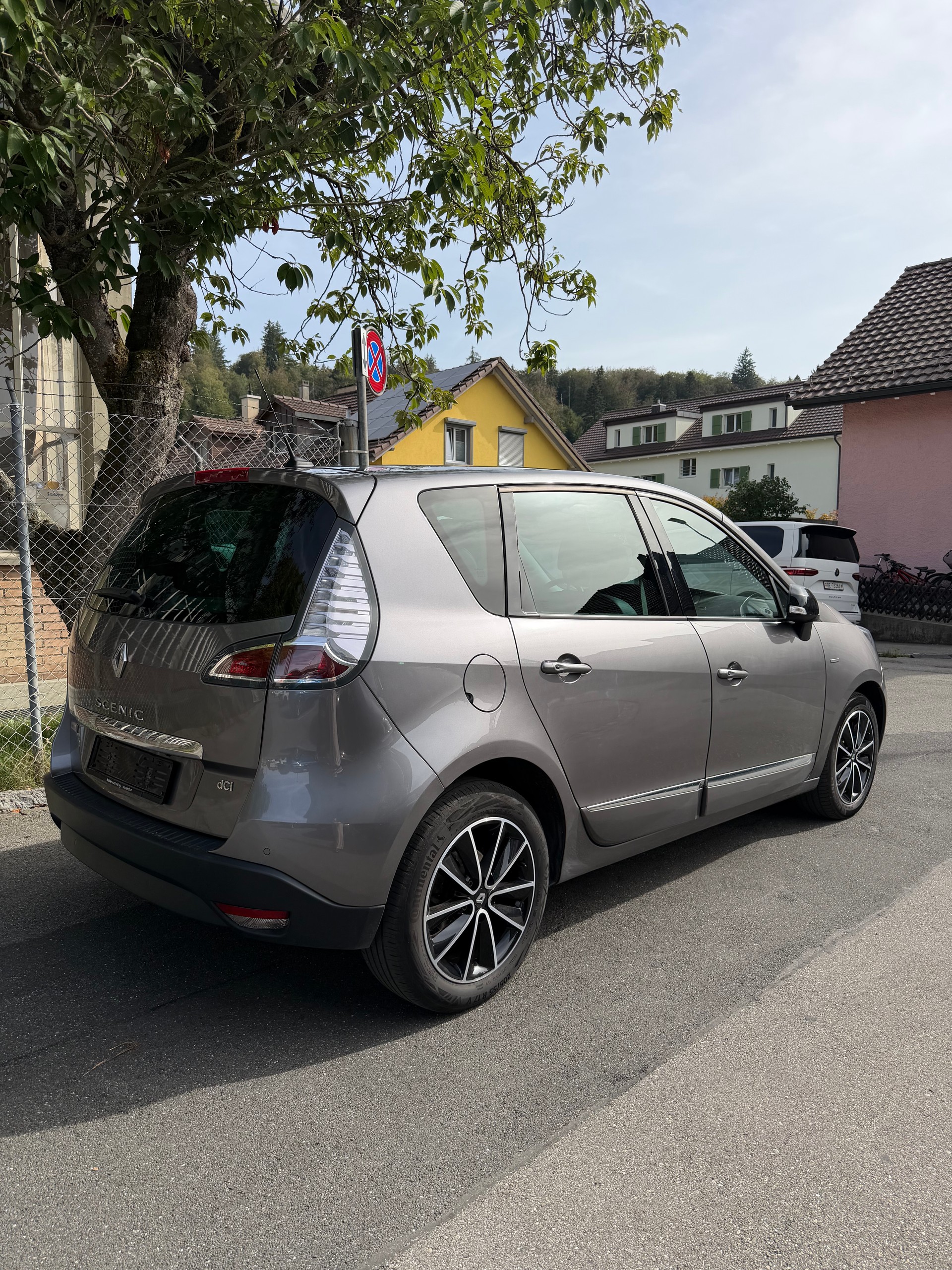 RENAULT Scénic 1.6 dCi Bose Edition-image-6