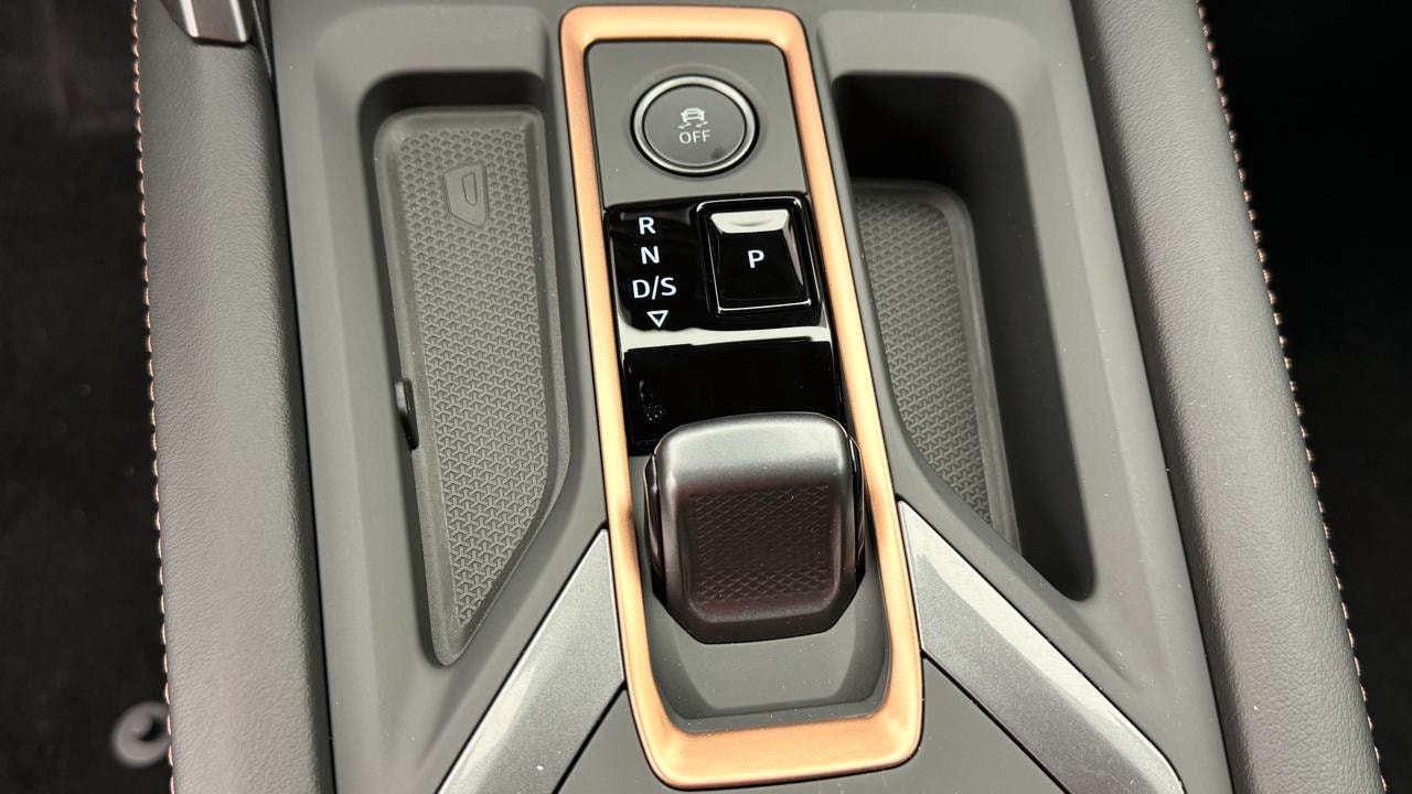 CUPRA LEON 1.5 e-HYBRID pHEV VZ DSG-image-10
