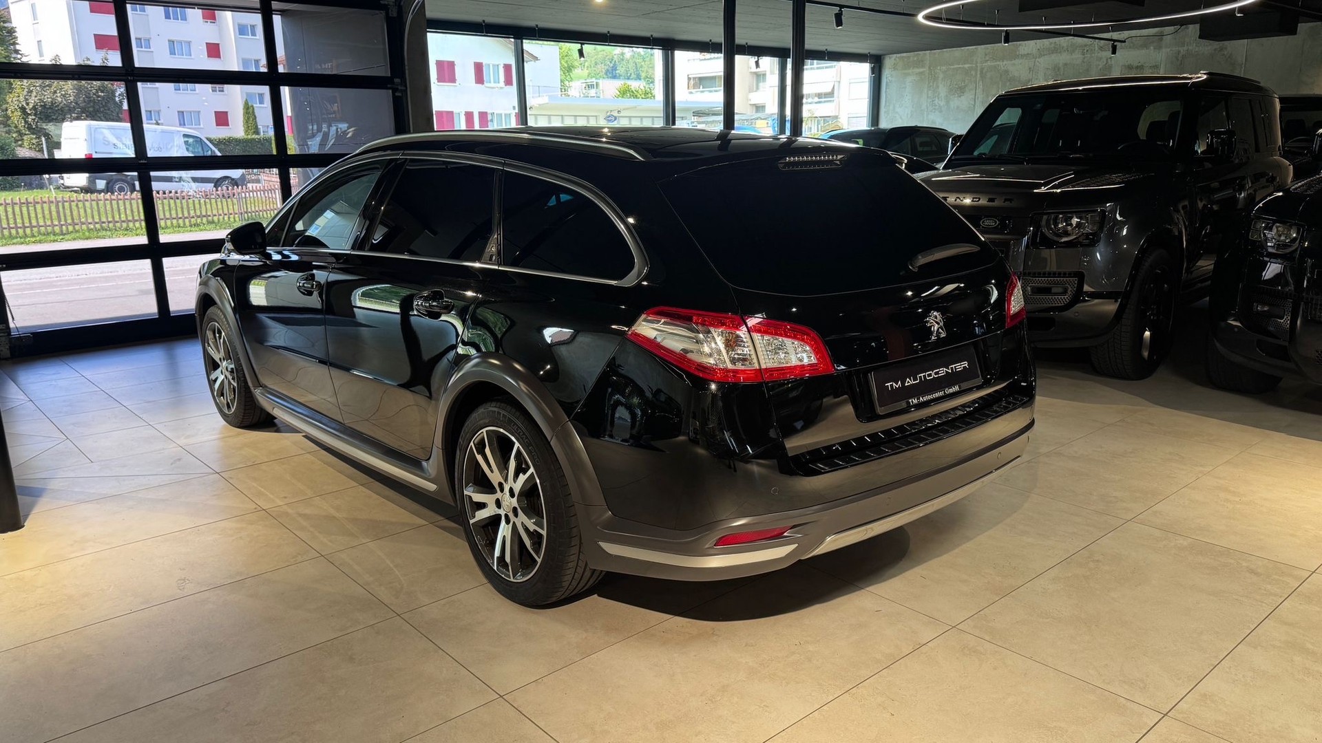PEUGEOT 508 RXH 2.0 HDI Hybrid4 EGS6-image-3