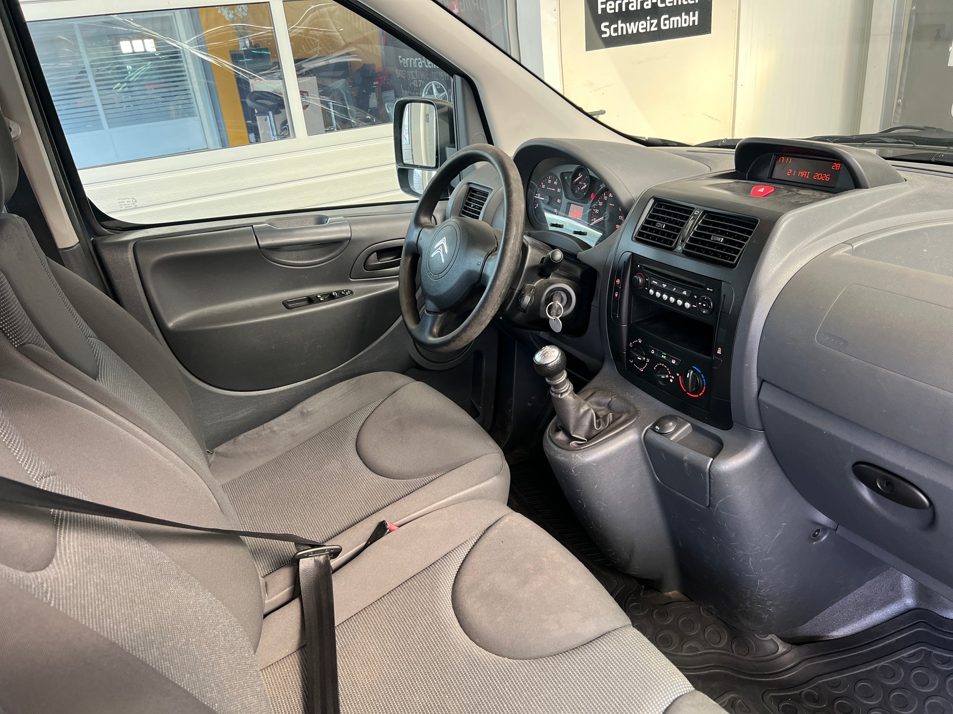 CITROEN Jumpy 2.0HDi L2H1 Seduction-image-7