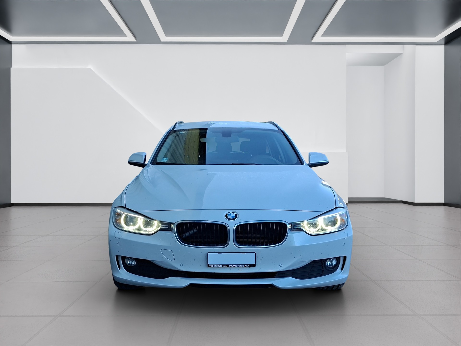 BMW 320d Touring Steptronic-image-1