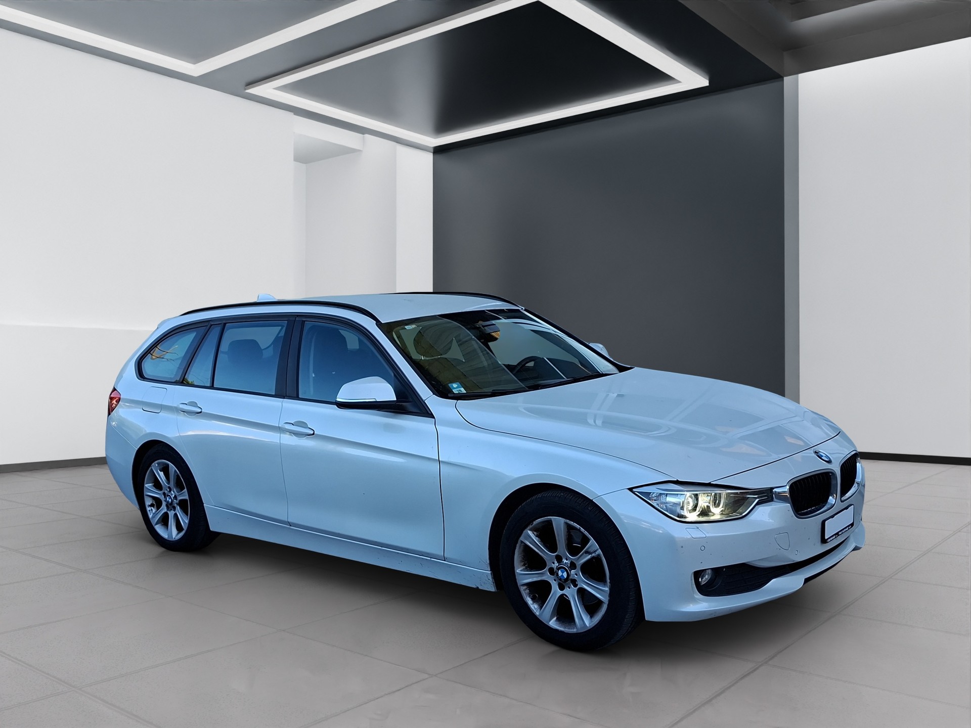 BMW 320d Touring Steptronic-image-7