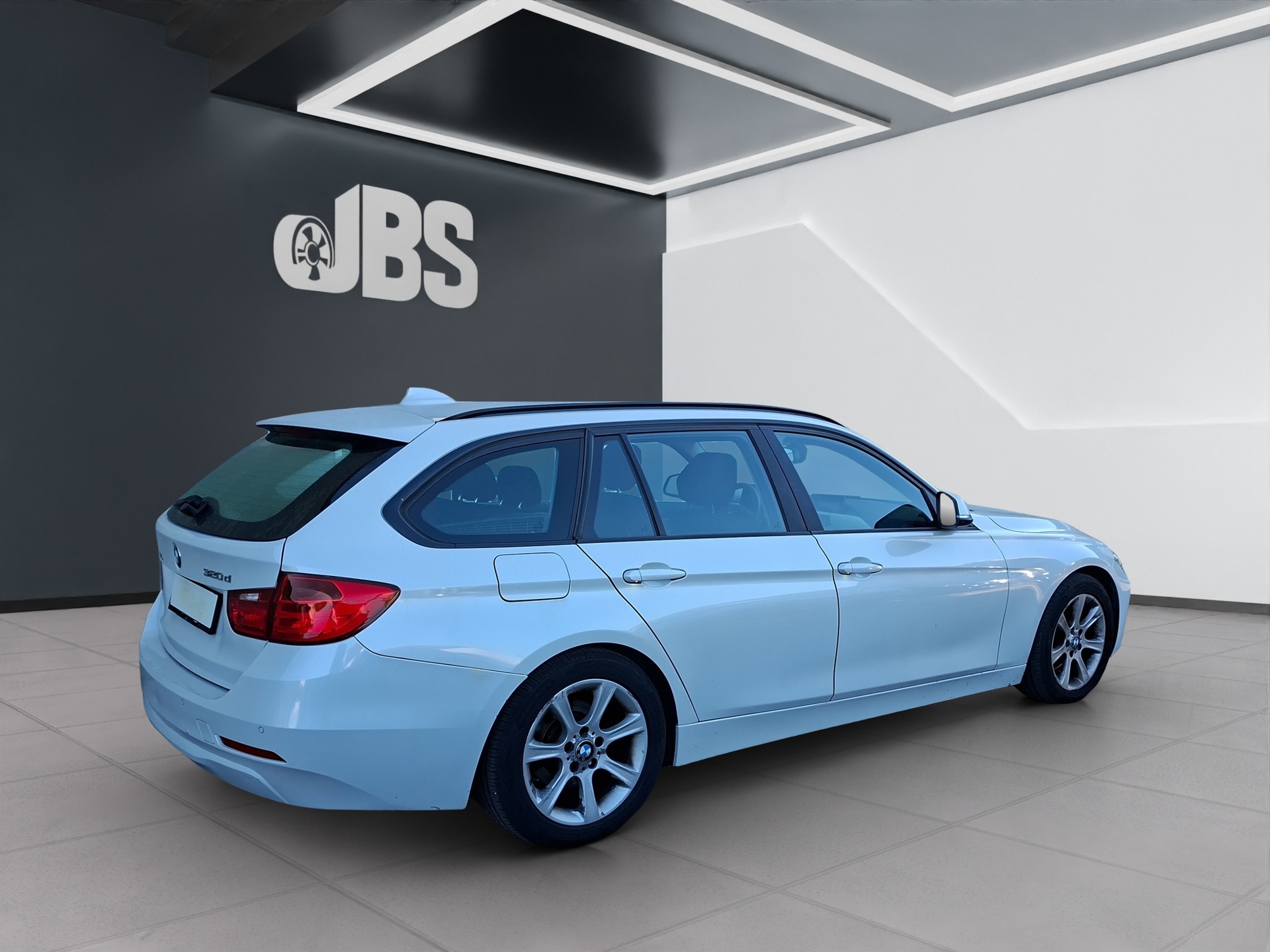 BMW 320d Touring Steptronic-image-3
