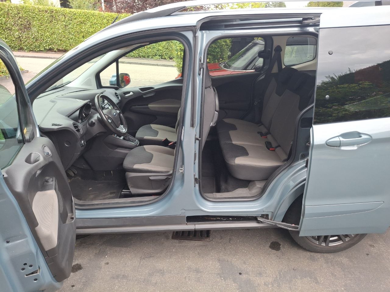 FORD 1.0 EcoB 100 Titanium-image-3