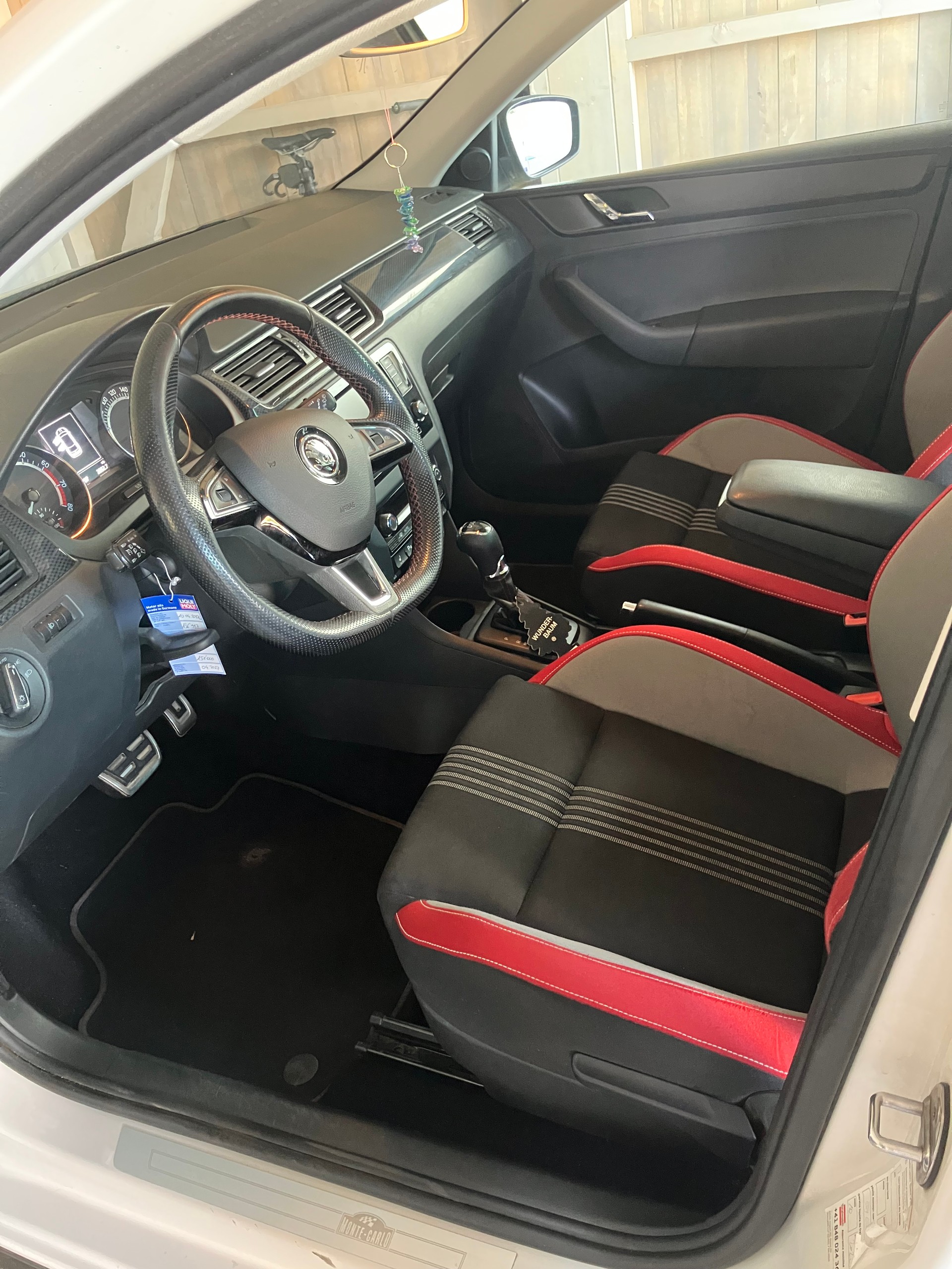SKODA 1.4 TSI Monte Carlo DSG-image-3