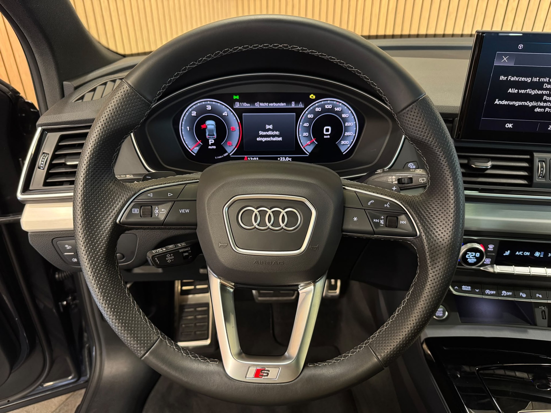 AUDI Q5 40 TDI S-line quattro S-tronic-image-13