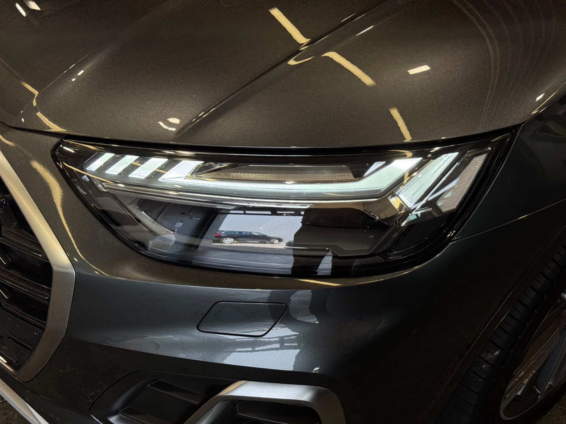 AUDI Q5 40 TDI S-line quattro S-tronic-image-3