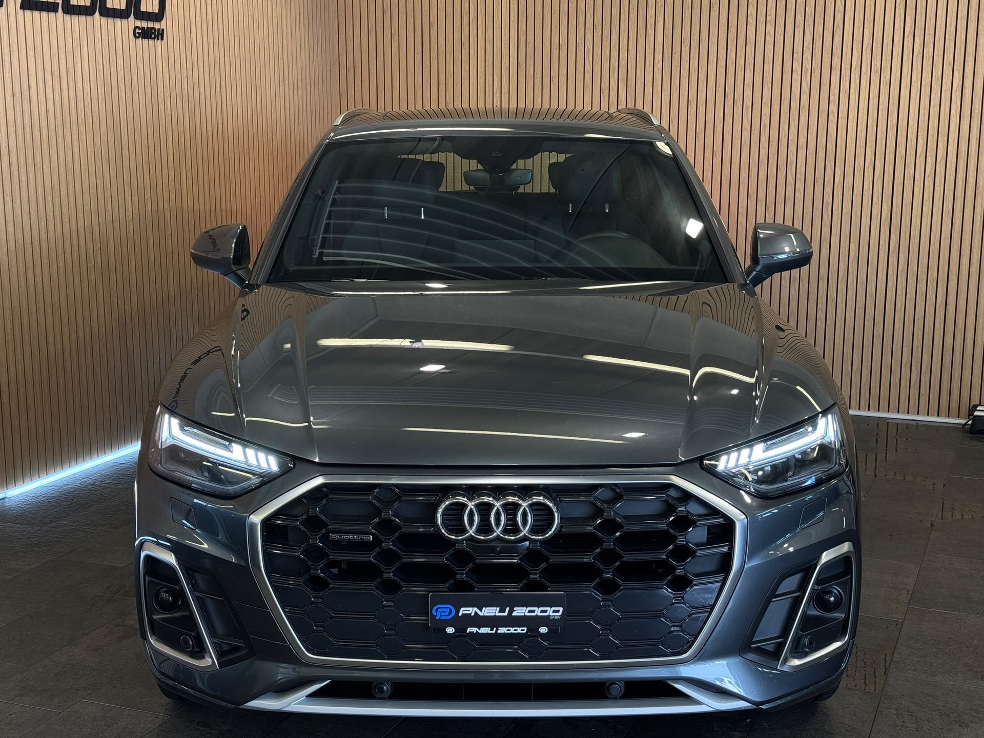 AUDI Q5 40 TDI S-line quattro S-tronic-image-1