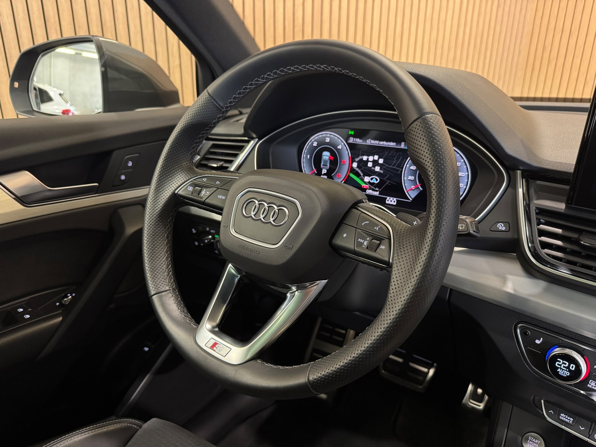 AUDI Q5 40 TDI S-line quattro S-tronic-image-12