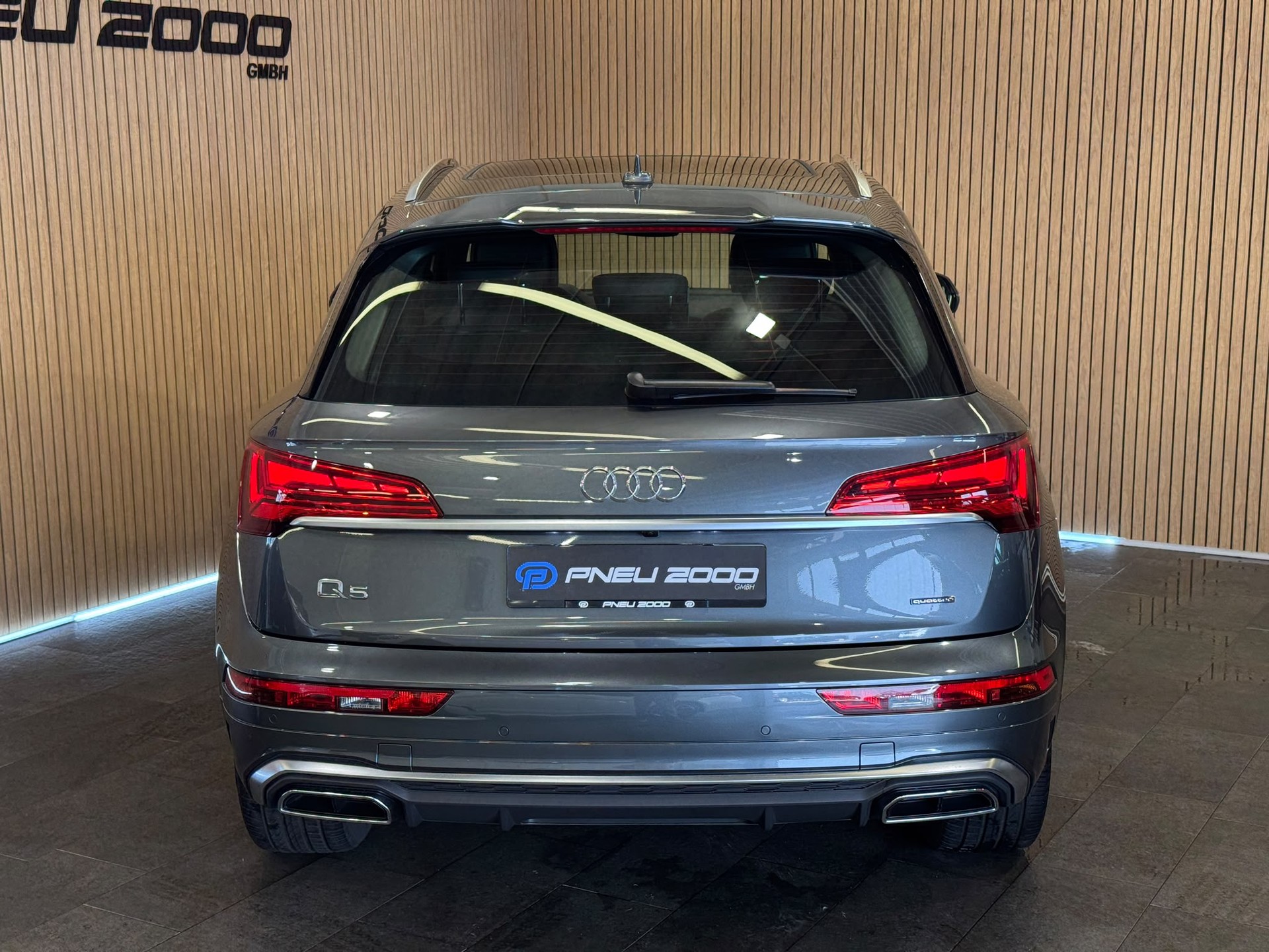 AUDI Q5 40 TDI S-line quattro S-tronic-image-6