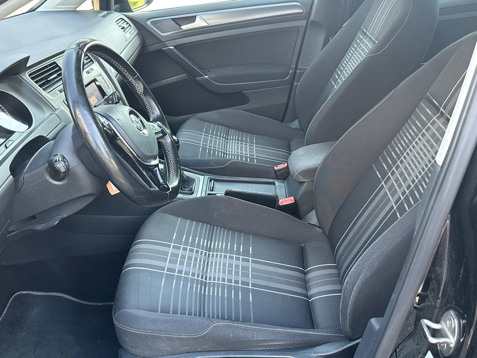 VW Golf Variant 1.2 TSI Trendline-image-5