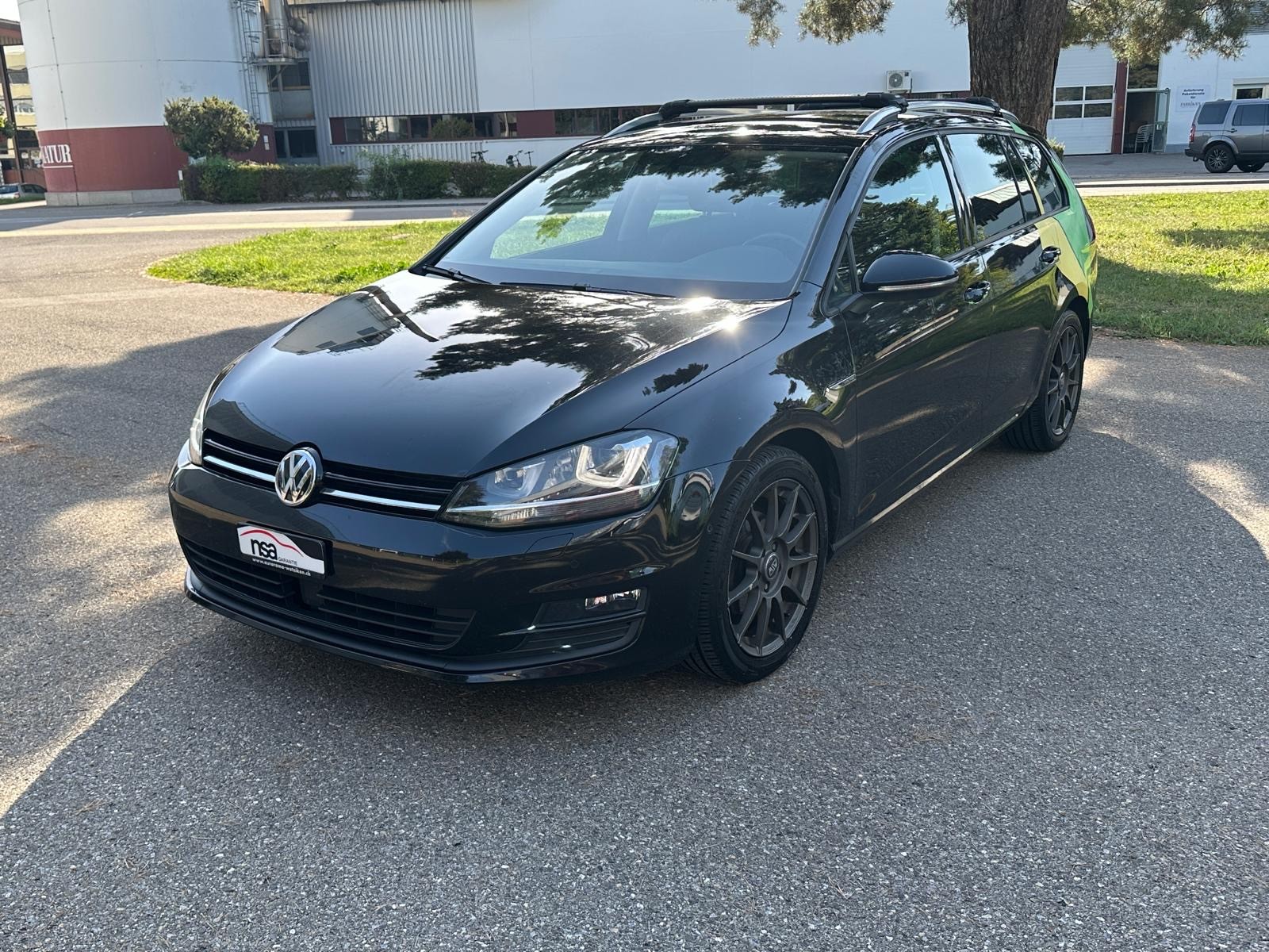 VW Golf Variant 1.2 TSI Trendline-image-2