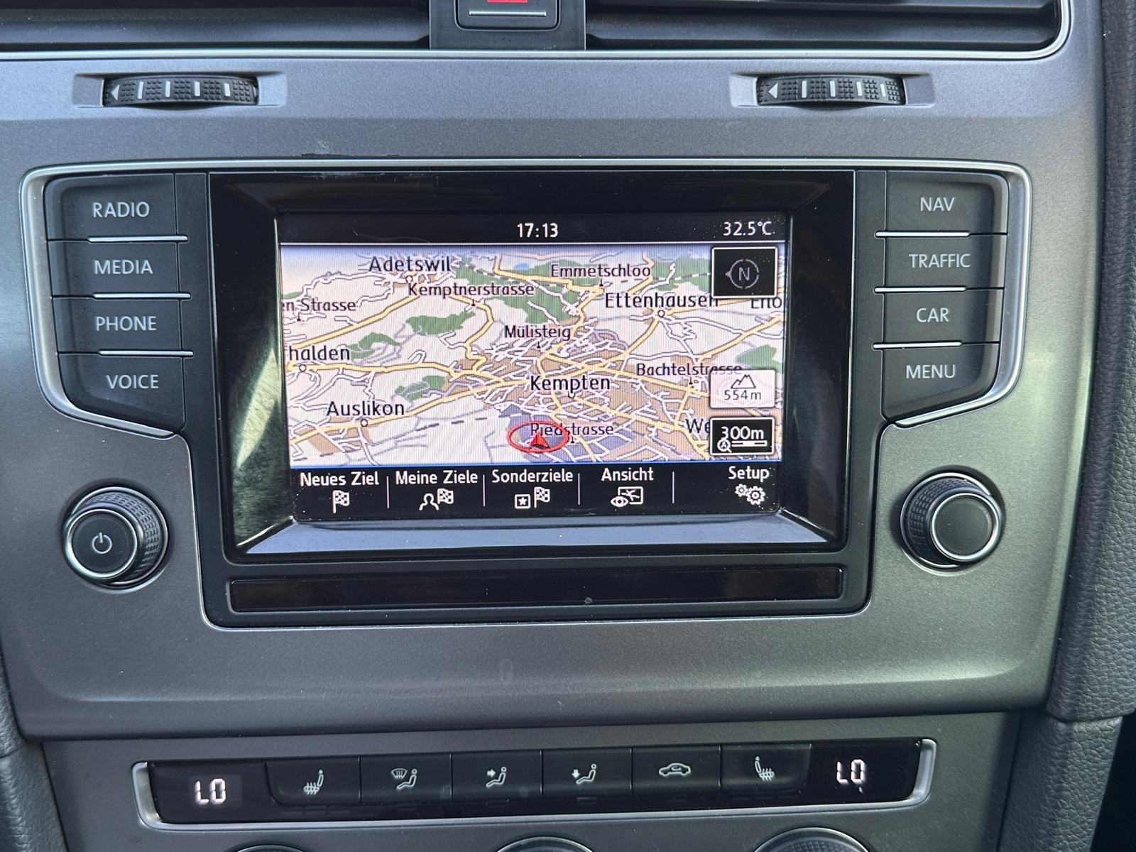 VW Golf Variant 1.2 TSI Trendline-image-8