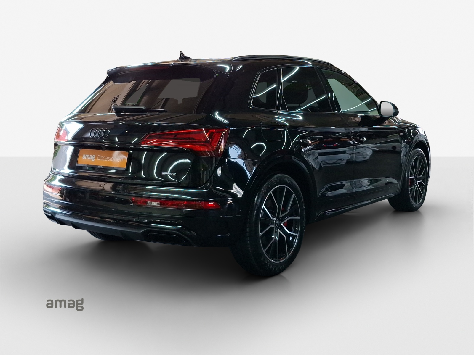 AUDI Q5 45 TFSI S-line quattro S-tronic-image-4