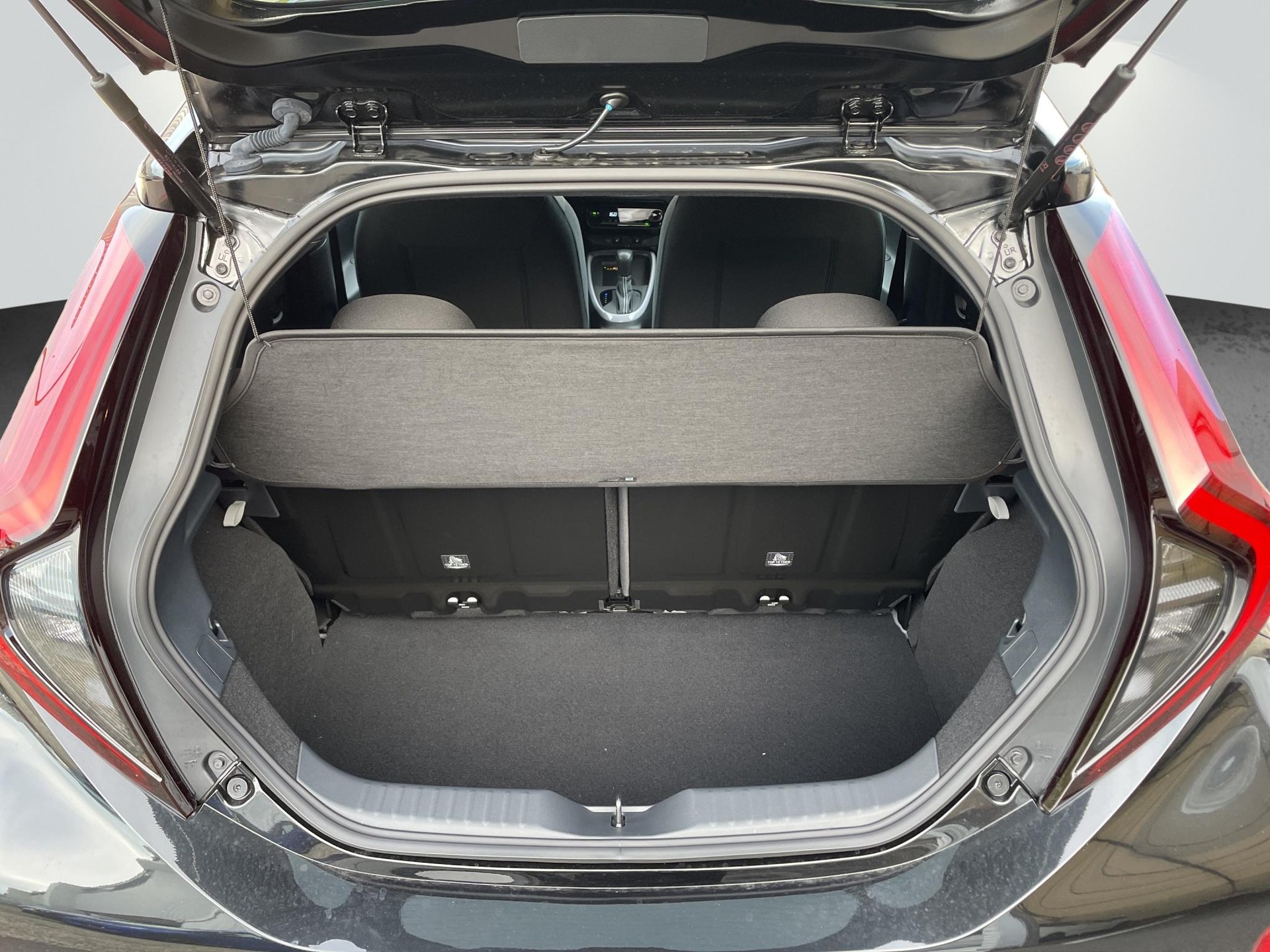 TOYOTA Aygo X 1.5 VVT-i HSD Trend-image-13