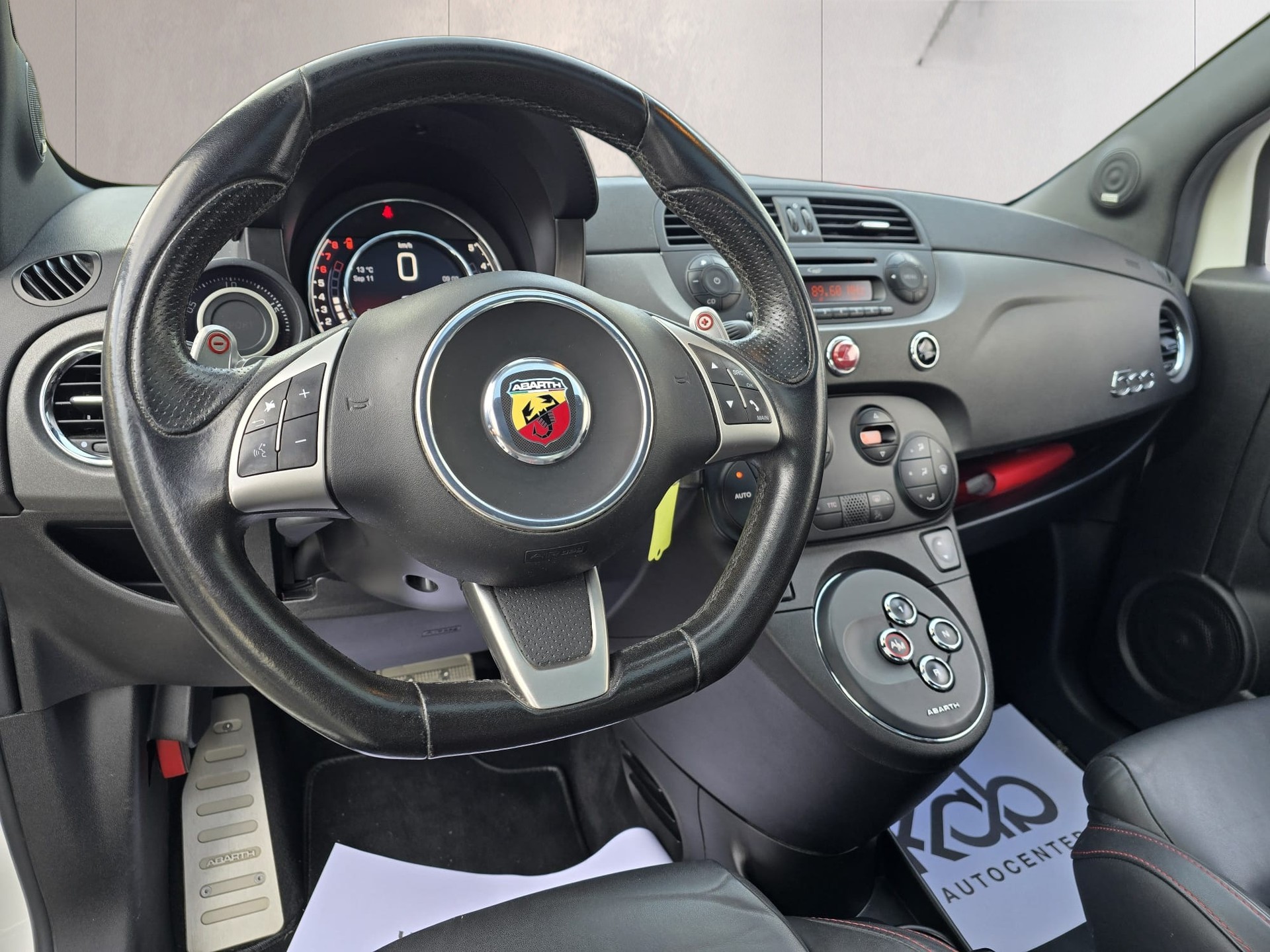 FIAT 595C 1.4 16V Turbo Abarth Competizione Dualogic-image-9