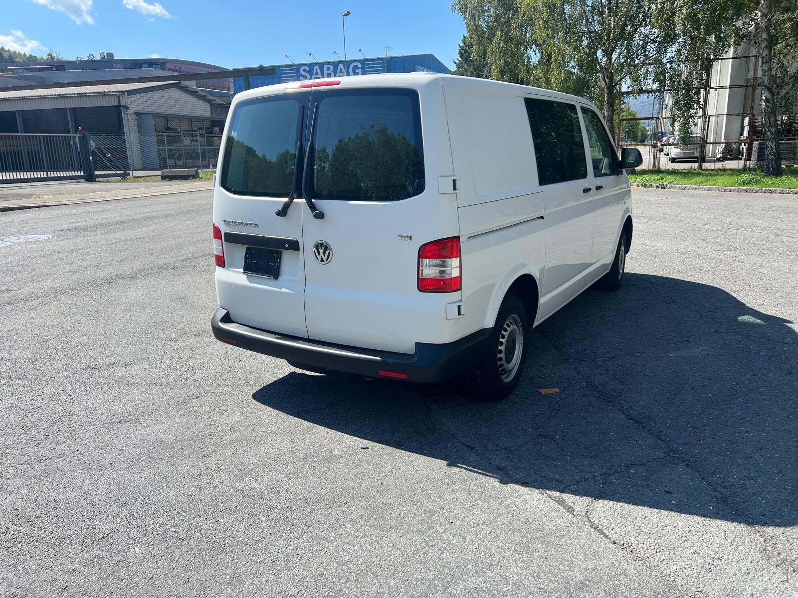 VW T5 2.0 TDI DSG-image-3